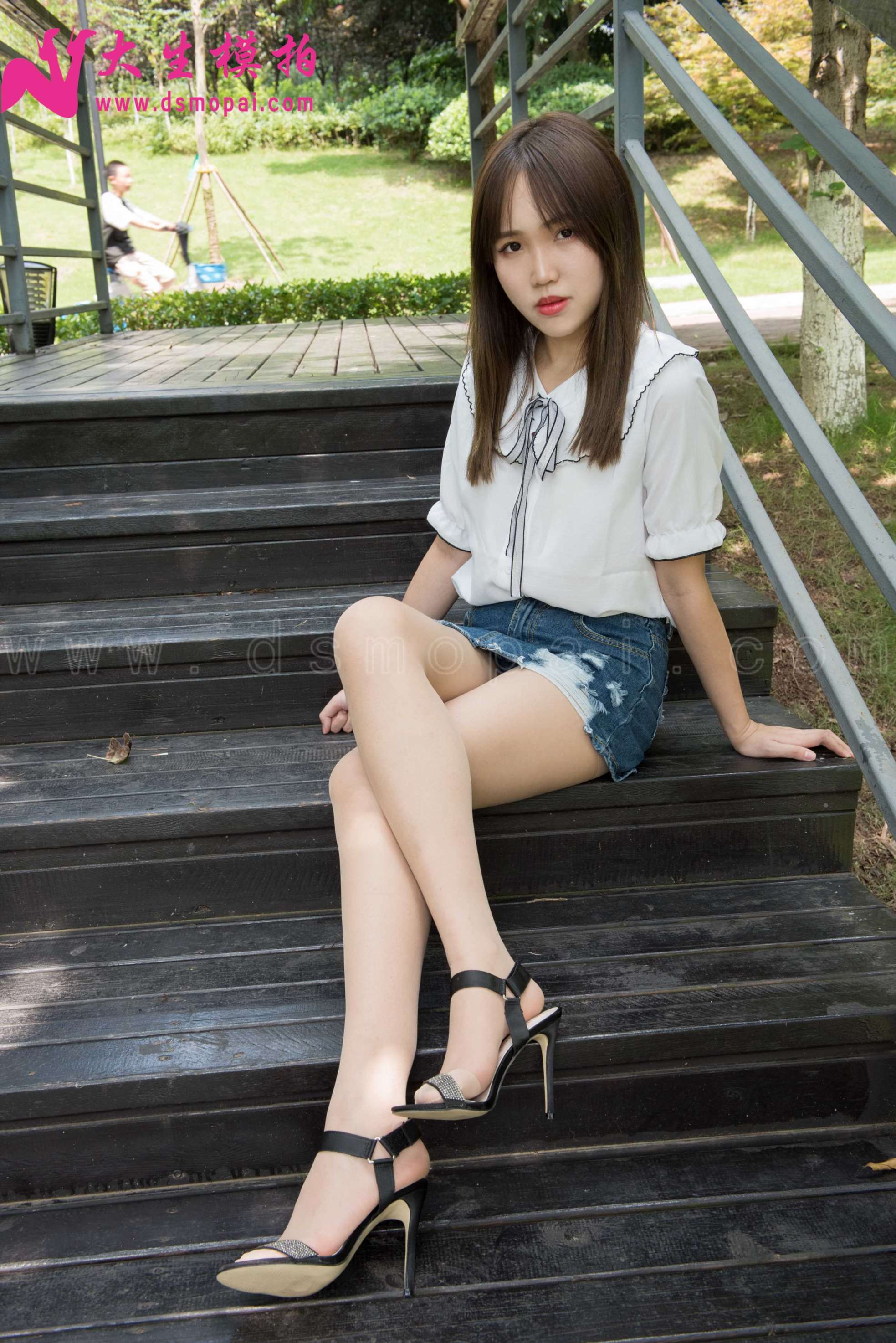 图片[5] - 大生模拍 No.137 婉菱 公园里的短裙肉丝 [54P] - 机器猫次元 - 机器猫次元