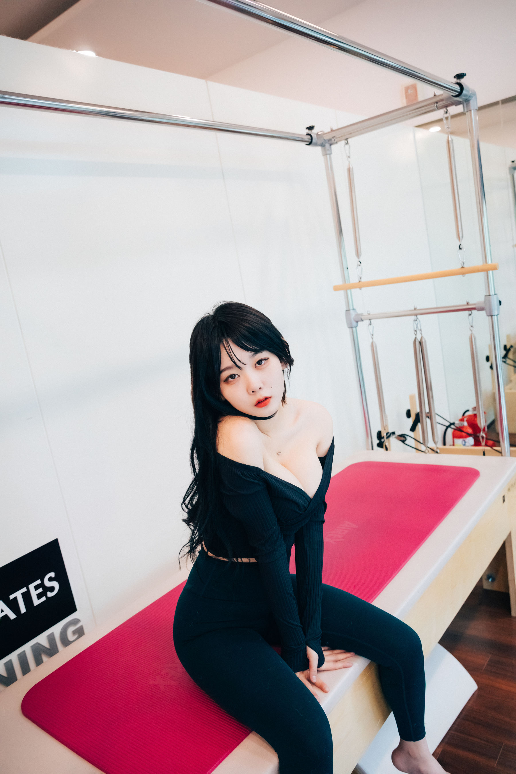 图片[1] - [LOOZY] Zia - Pilates instructor [109P] - 机器猫次元 - 机器猫次元