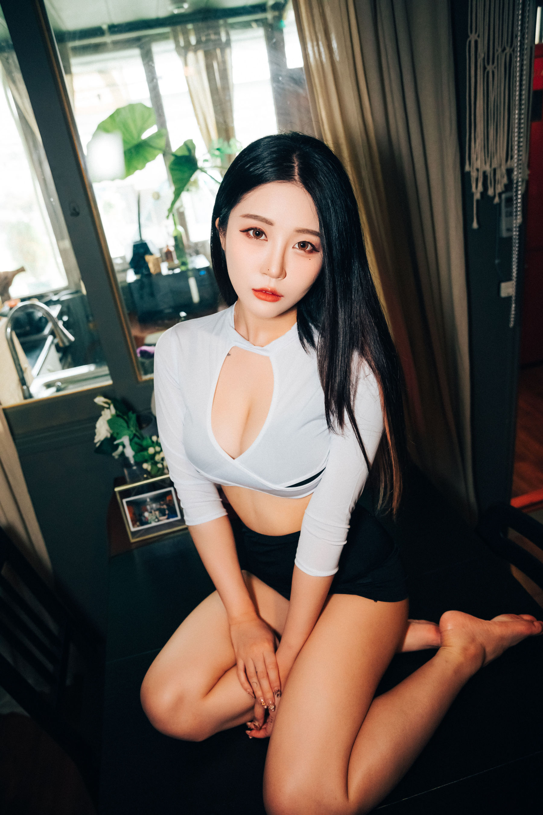 图片[1] - [LOOZY] Bomi - Roomate [52P] - 机器猫次元 - 机器猫次元