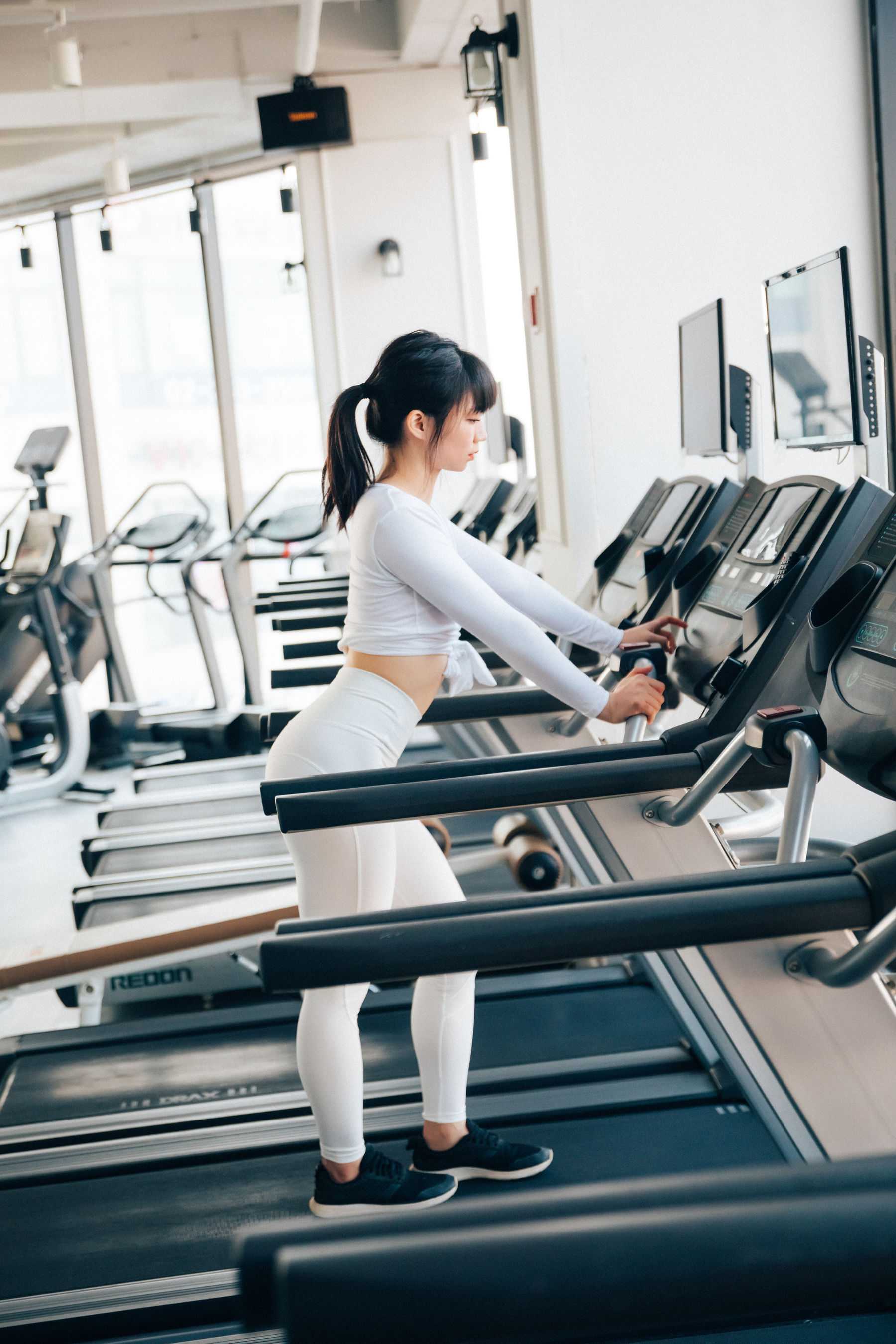 图片[7] - [Loozy] Kissme - Strip Fitness [58P] - 机器猫次元 - 机器猫次元