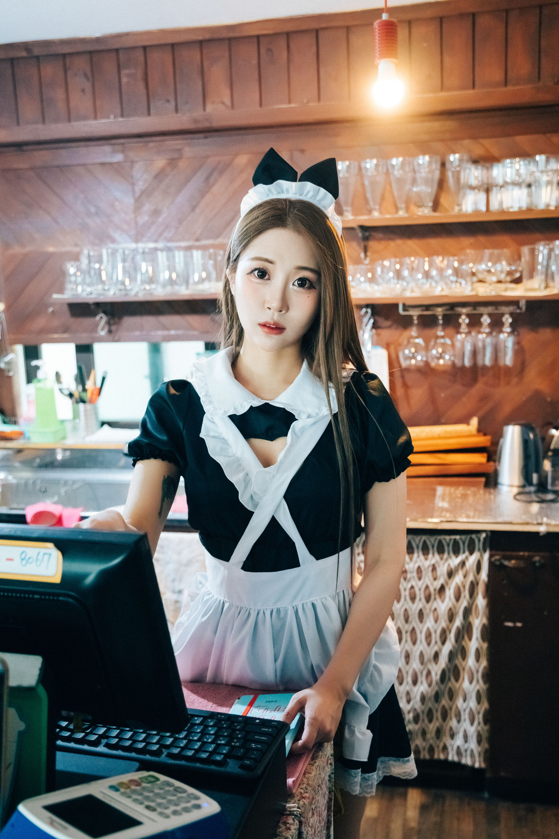图片[1] - [LOOZY] Bomi - Maid cafe [174P] - 机器猫次元 - 机器猫次元