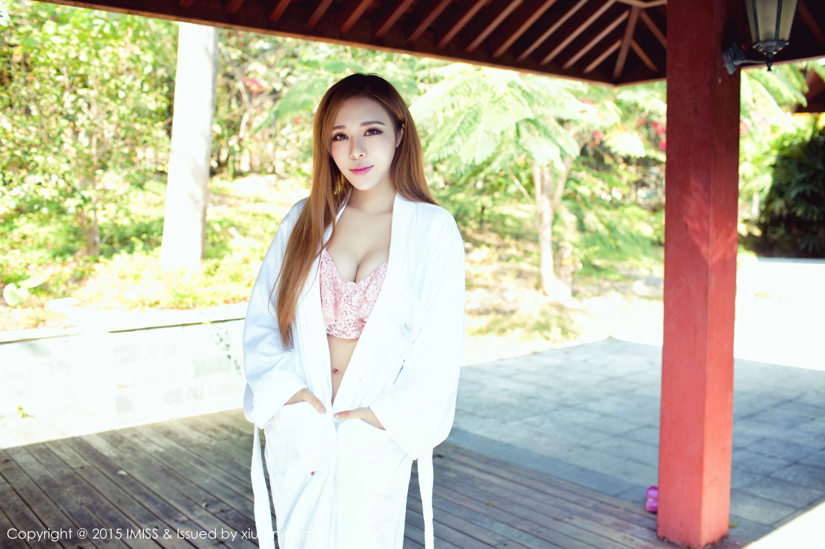 图片[6] - 重庆美女游潇潇《旅拍套图》 爱蜜社IMiss Vol.047 - 机器猫次元 - 机器猫次元