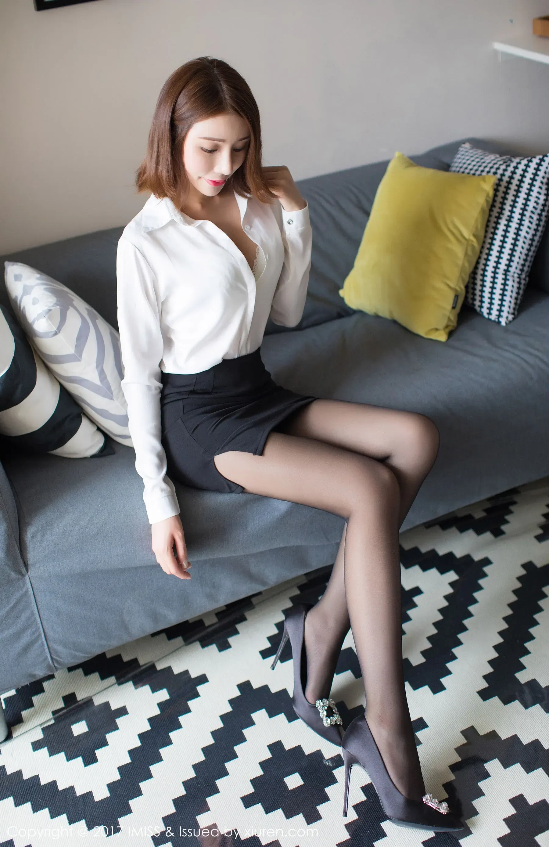 图片[4] - Savina《OL制服搭配黑丝美腿系列》 爱蜜社IMiss Vol.193 - 机器猫次元 - 机器猫次元