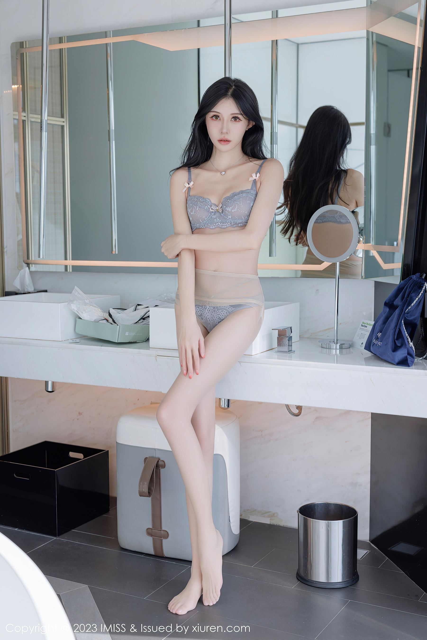 图片[1] - 爱蜜社 VOL.746 泥鳅鳅 时尚美腿 - 机器猫次元 - 机器猫次元