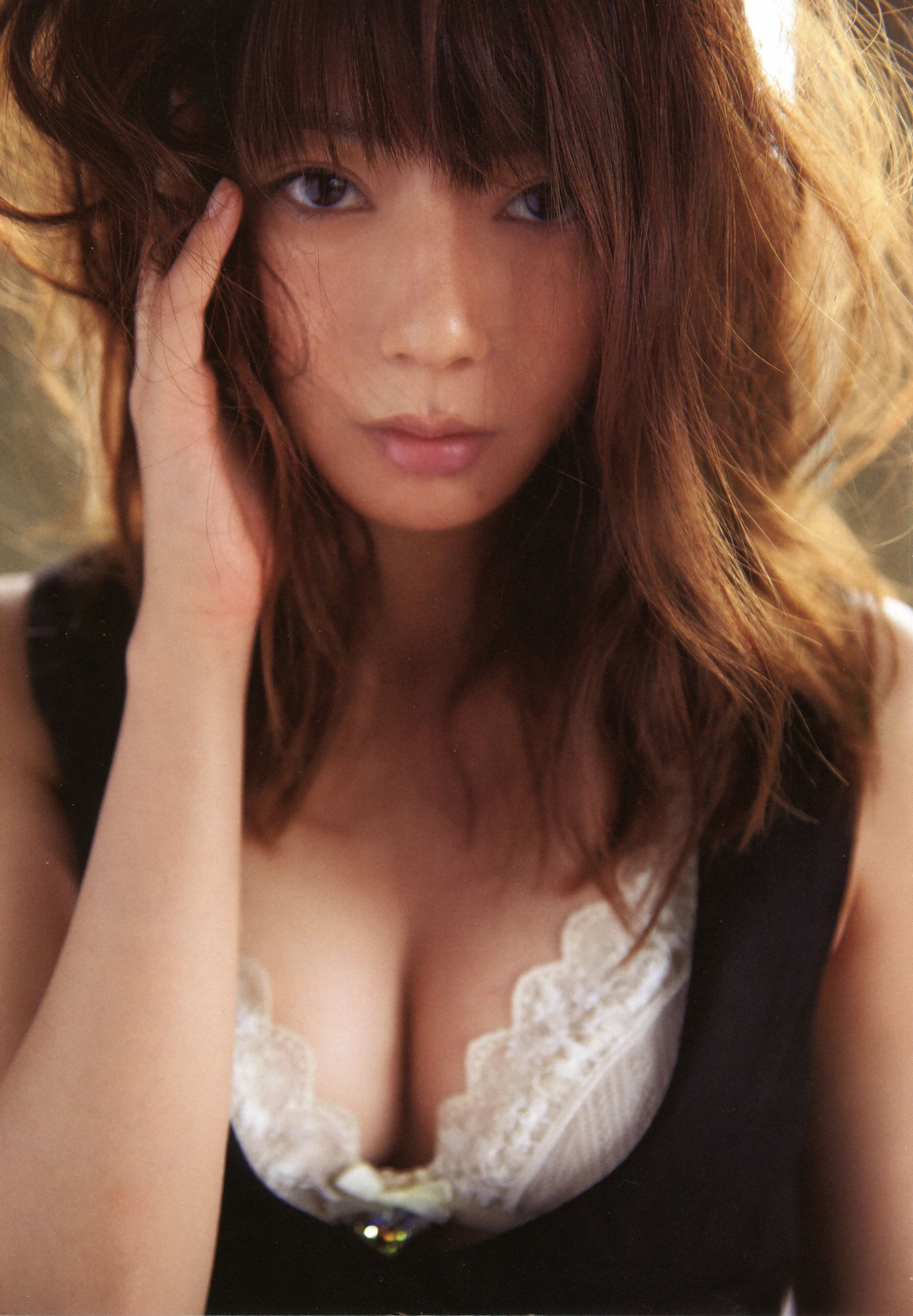 图片[2] - Yuria Haga 芳賀優里亜 写真集 「赤×ピンク」 [90P] - 机器猫次元 - 机器猫次元