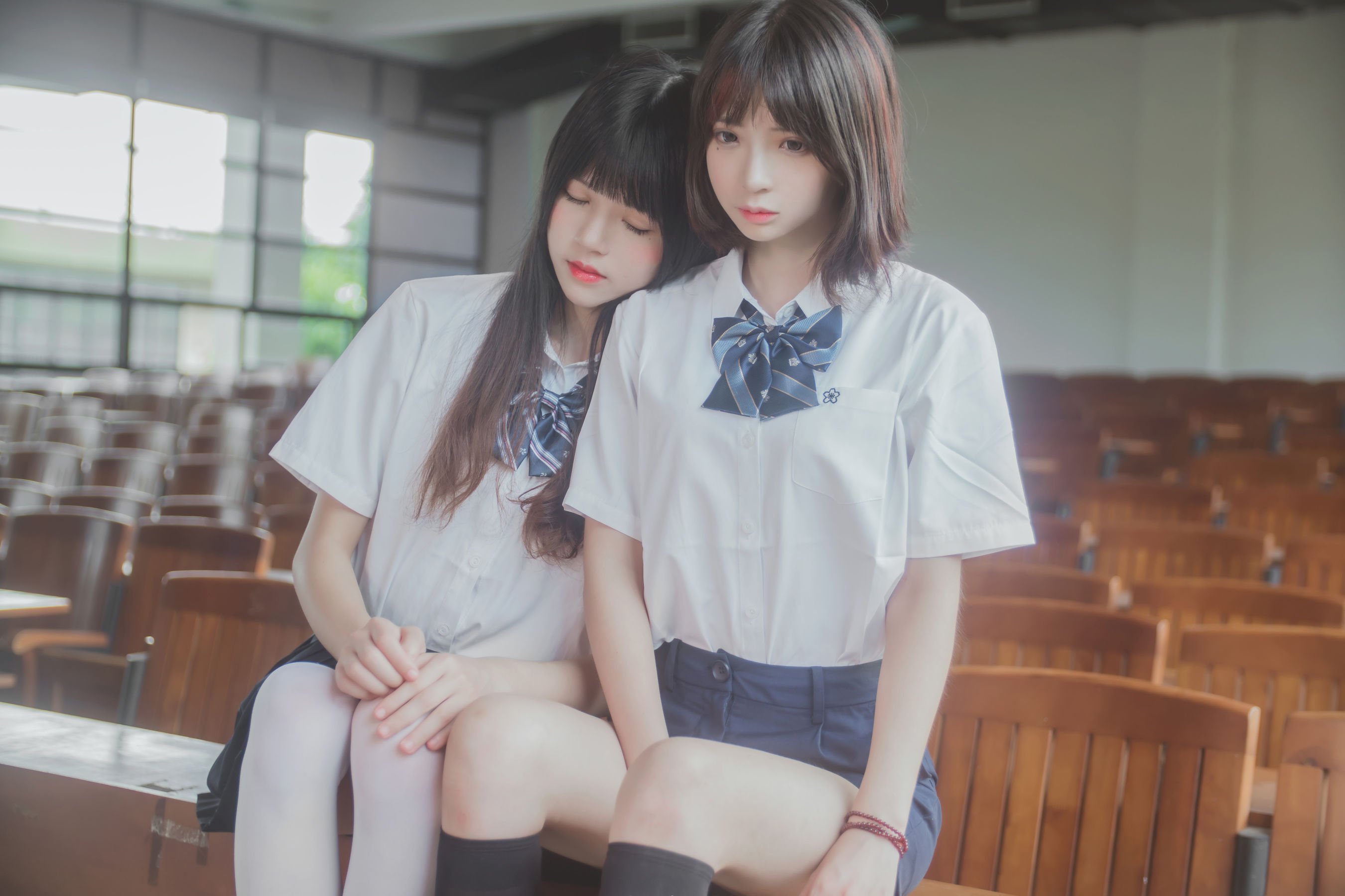 图片[1] - 桜桃喵&疯猫ss《JK百合》 [43P] - 机器猫次元 - 机器猫次元