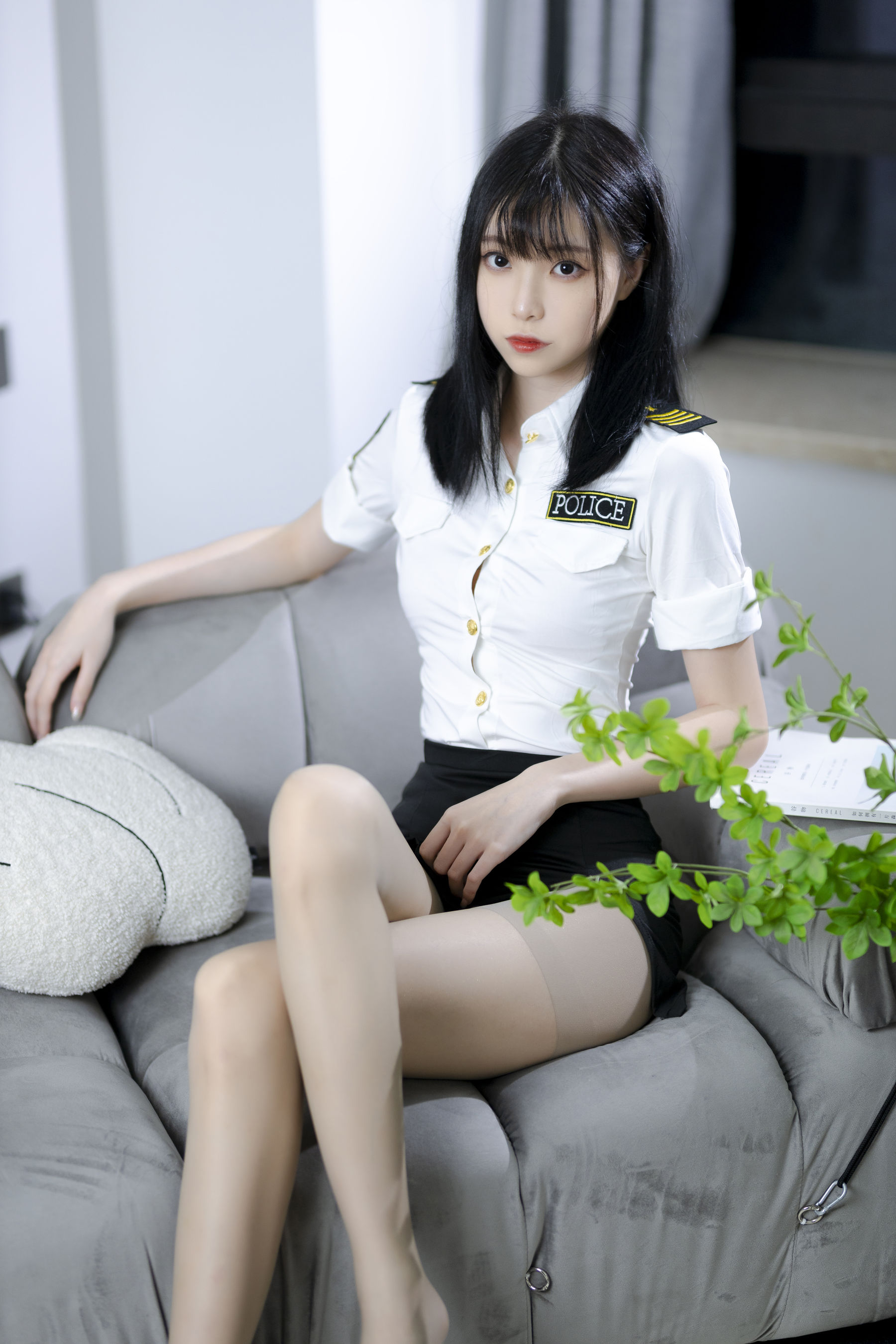 图片[1] - 许岚 - 灰丝制服 [40P] - 机器猫次元 - 机器猫次元
