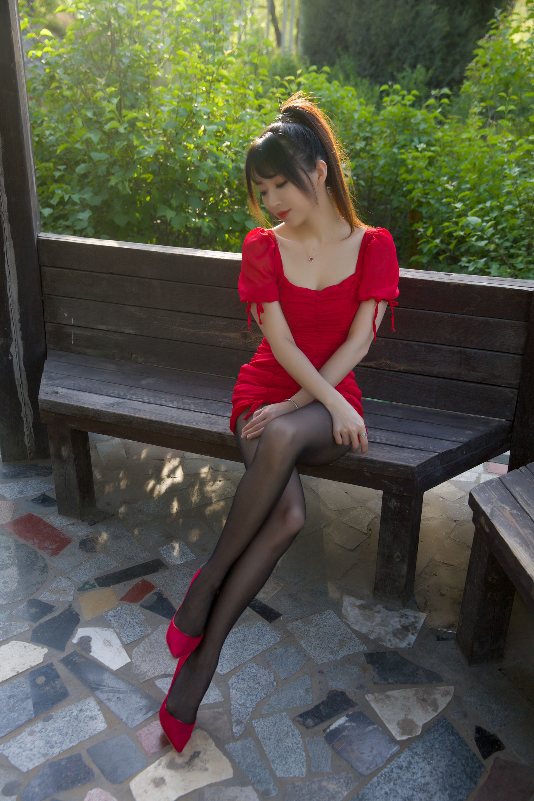 图片[4] - 小女巫露娜 - 户外小红裙 [66P] - 机器猫次元 - 机器猫次元