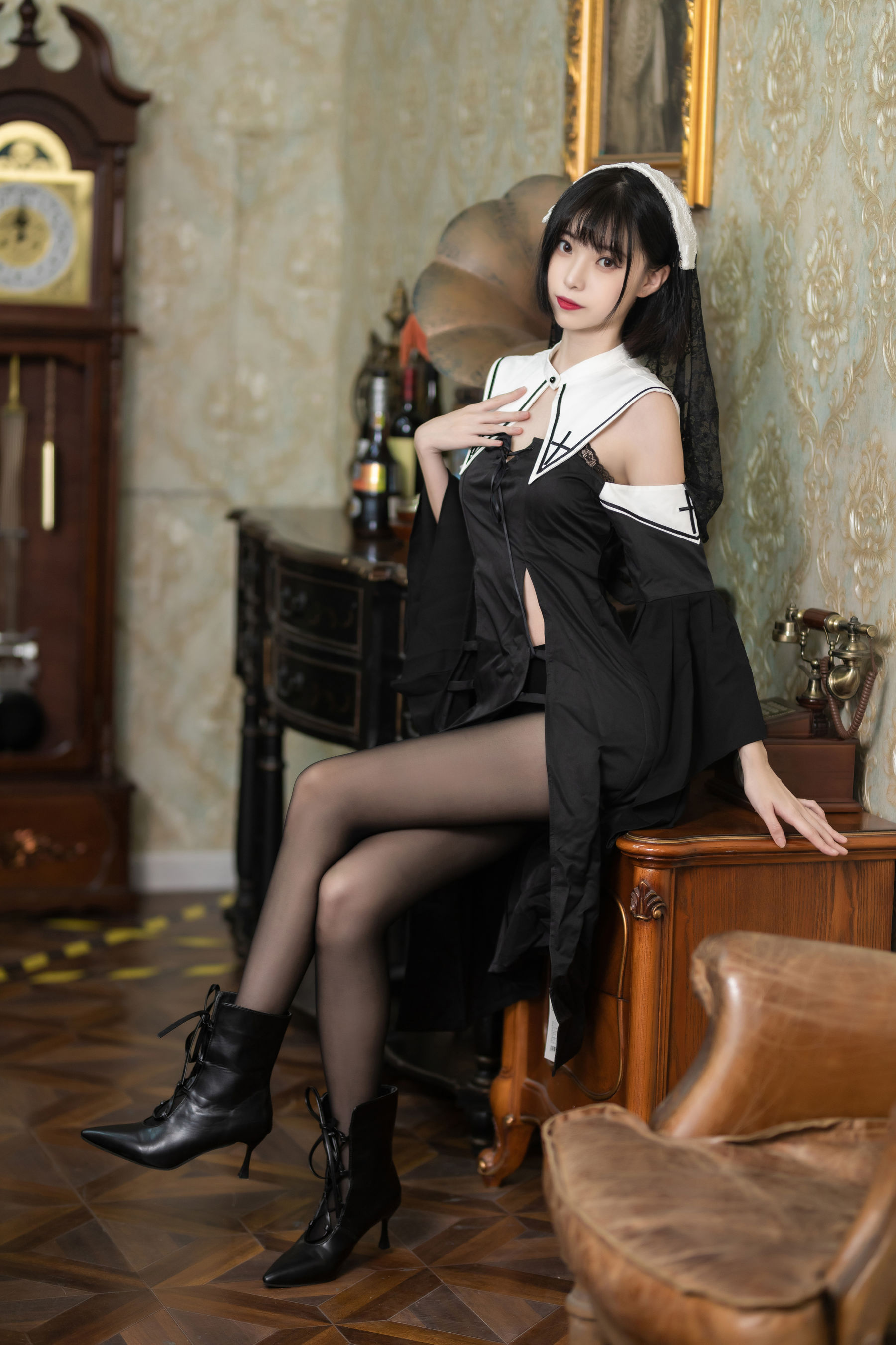 图片[8] - 许岚 - 暗黑修女 [40P] - 机器猫次元 - 机器猫次元