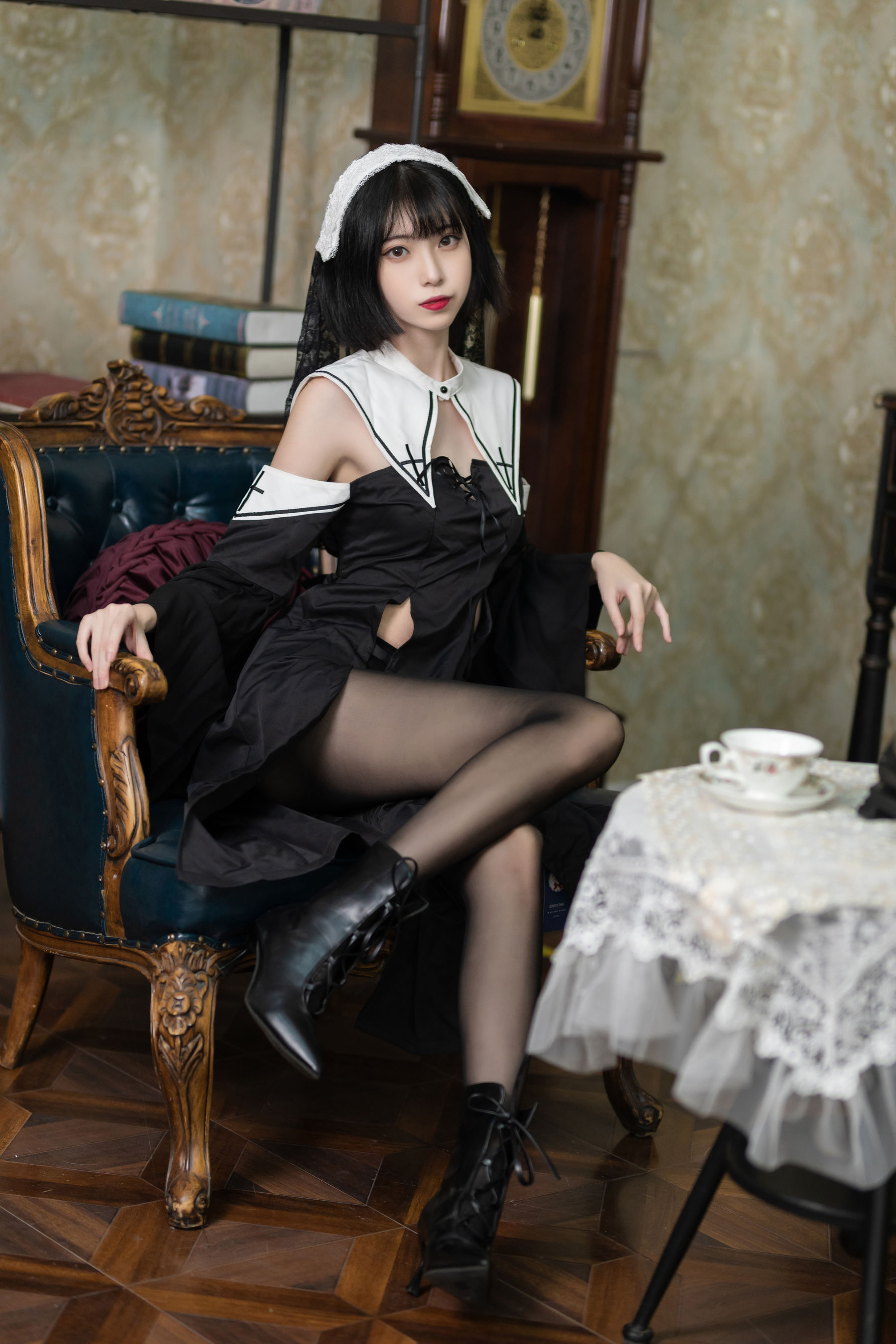 图片[1] - 许岚 - 暗黑修女 [40P] - 机器猫次元 - 机器猫次元