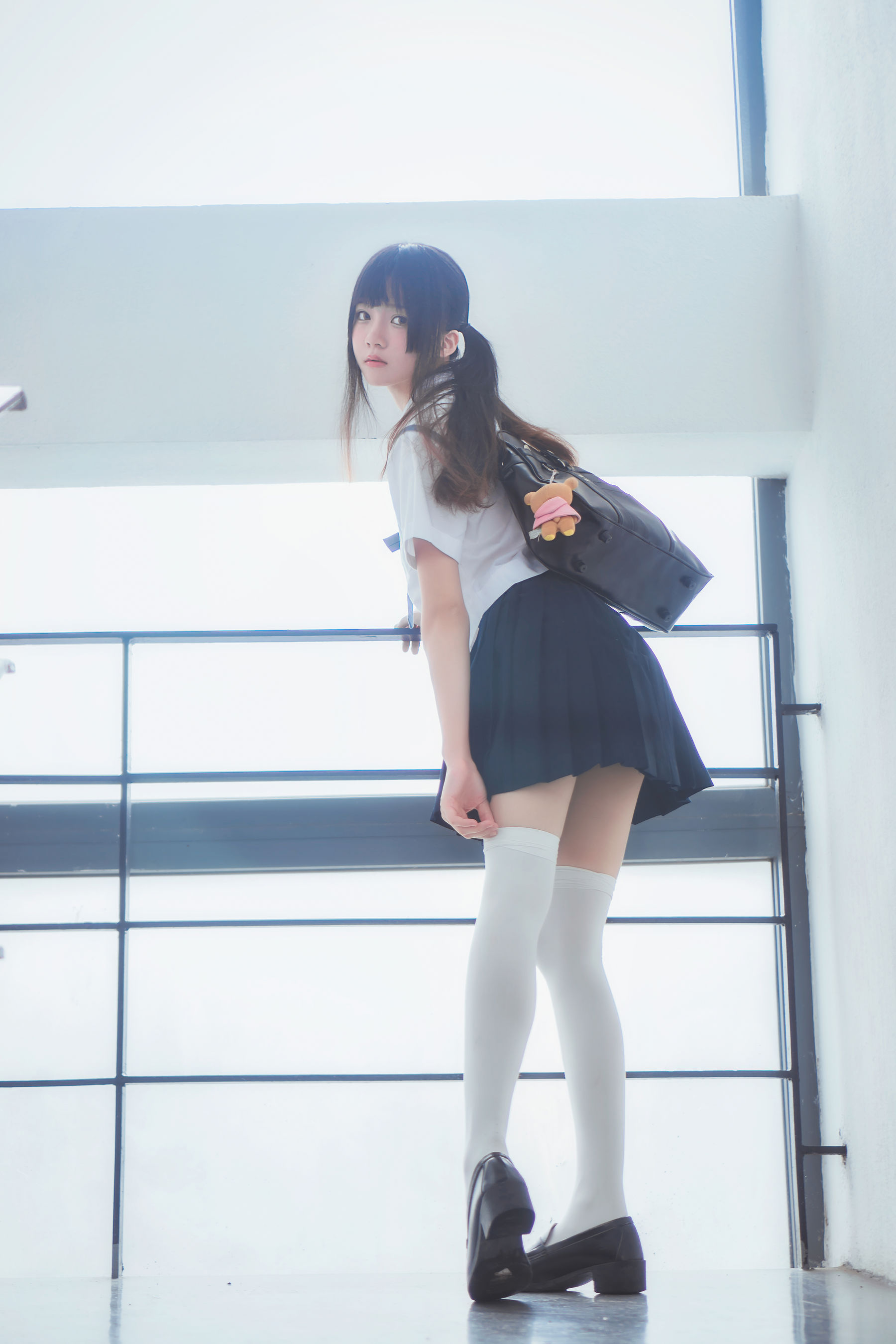图片[1] - 桜桃喵《蓝白水手服》 [39P] - 机器猫次元 - 机器猫次元