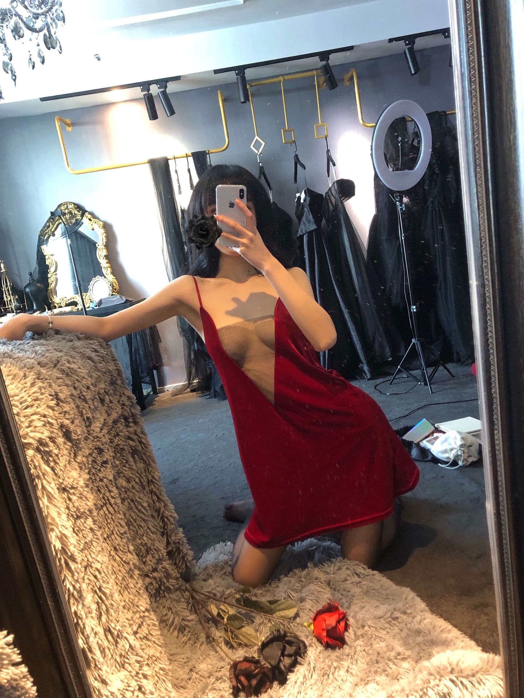 图片[1] - 阿包也是兔娘 - 红丝绒睡衣 [18P] - 机器猫次元 - 机器猫次元