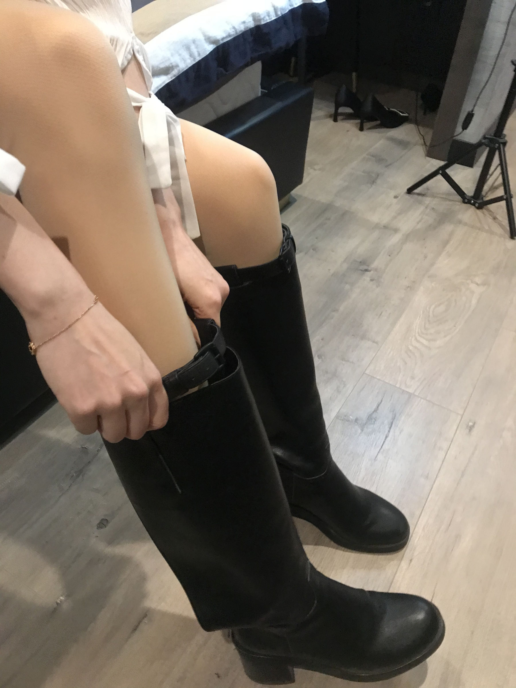 图片[2] - 麋鹿_Monroe 2020.03.02 皮裙肉丝 [40P] - 机器猫次元 - 机器猫次元