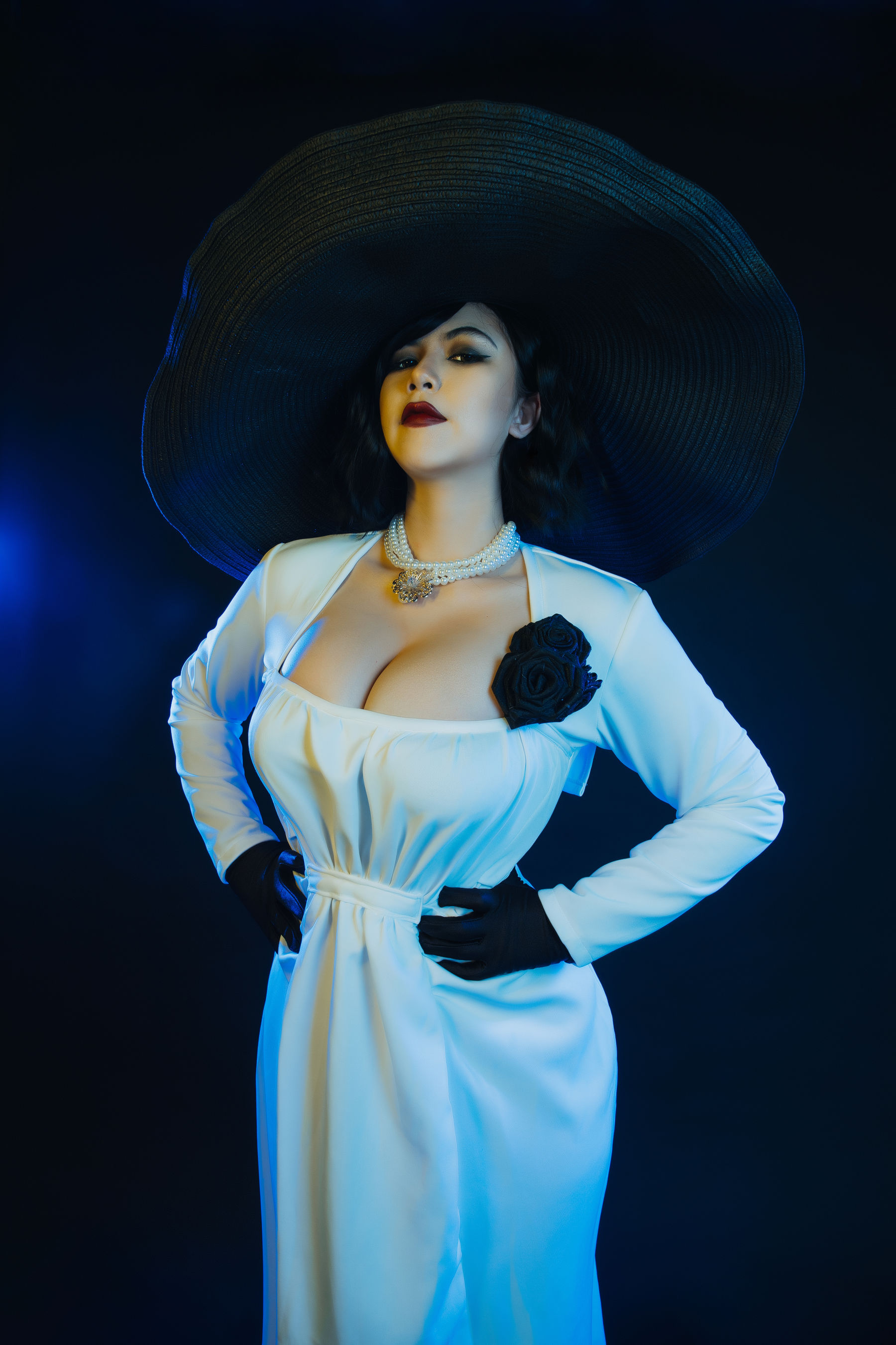 图片[1] - Uy Uy - Lady Dimitrescu [26P] - 机器猫次元 - 机器猫次元
