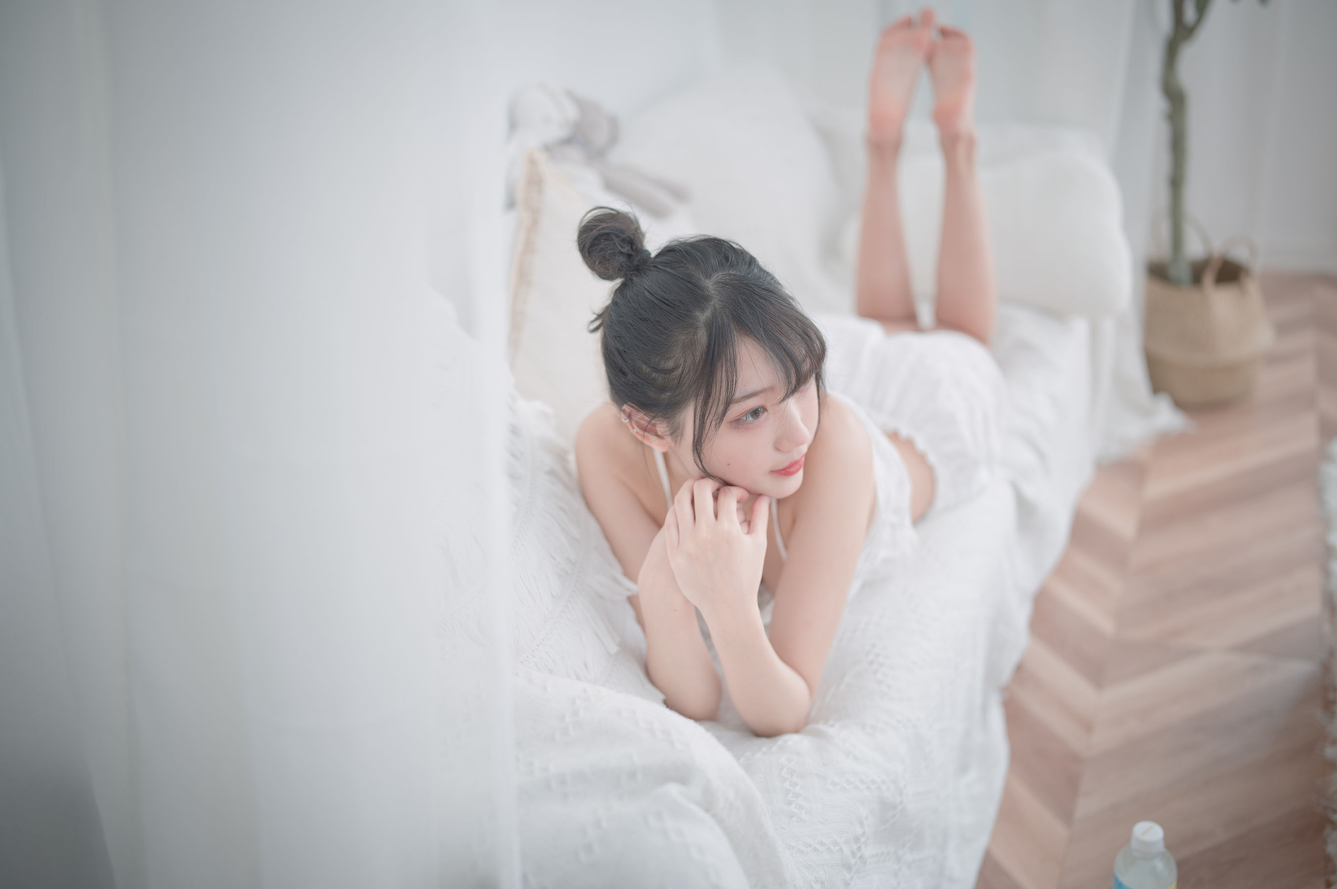 图片[1] - 周叽是可爱兔兔 - 白色睡衣 [20P] - 机器猫次元 - 机器猫次元