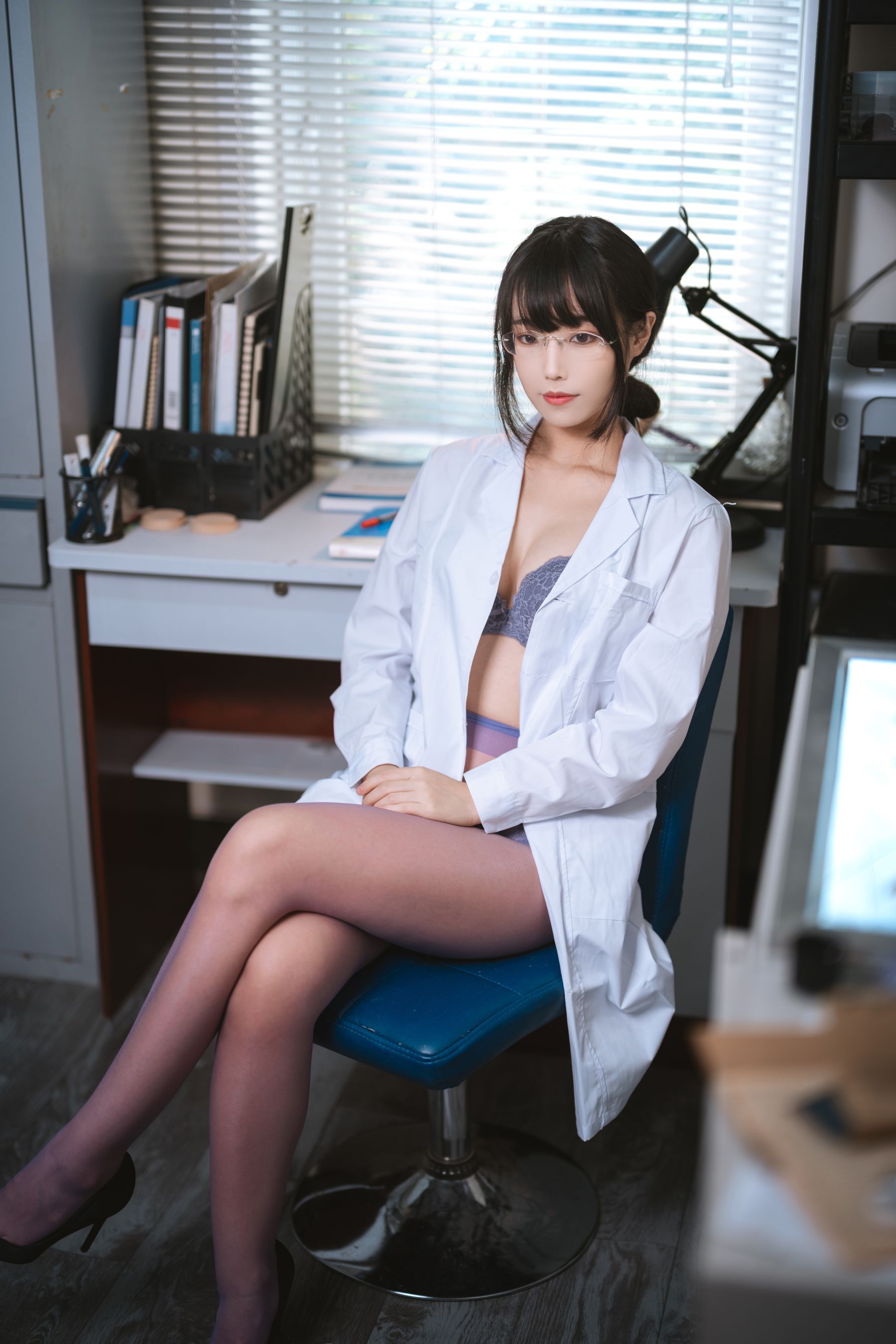 图片[4] - 汪知子 - 医生姐姐 [34P] - 机器猫次元 - 机器猫次元