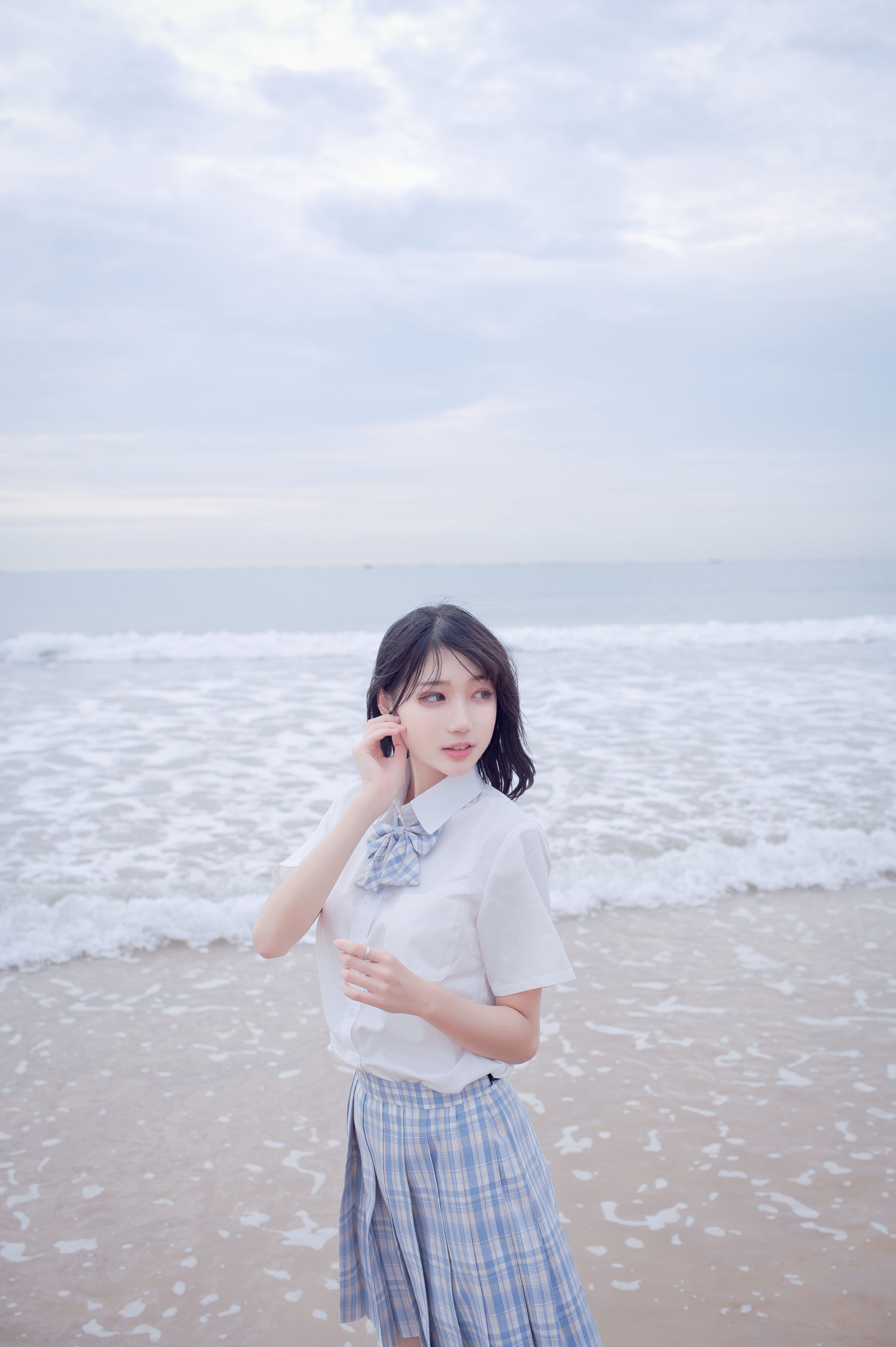 图片[1] - 周叽是可爱兔兔 - 海边jk [35P] - 机器猫次元 - 机器猫次元