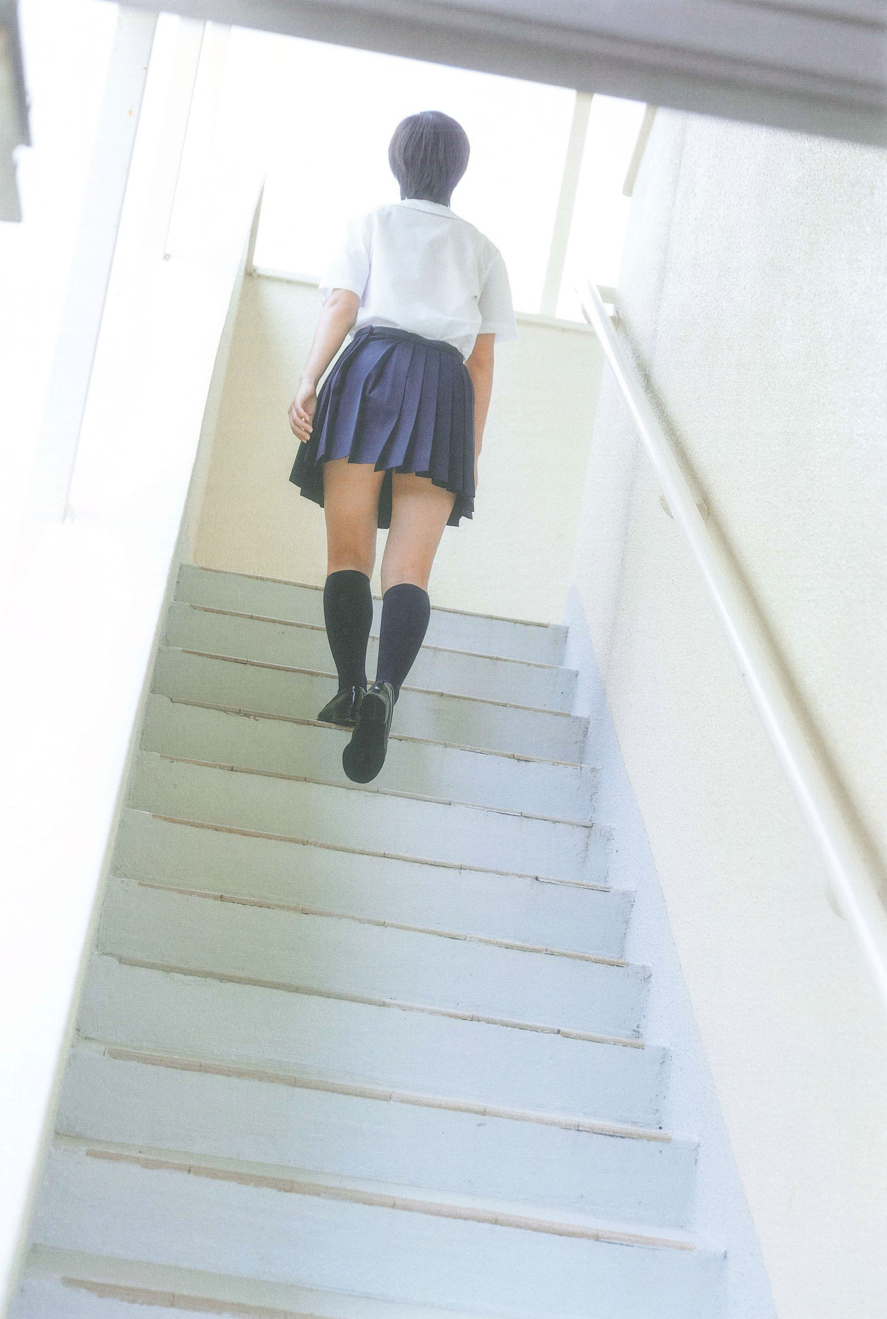 图片[6] - Manami Arai 新井愛瞳『セブンティーンズ@ブルー』1st写真集 [155P] - 机器猫次元 - 机器猫次元