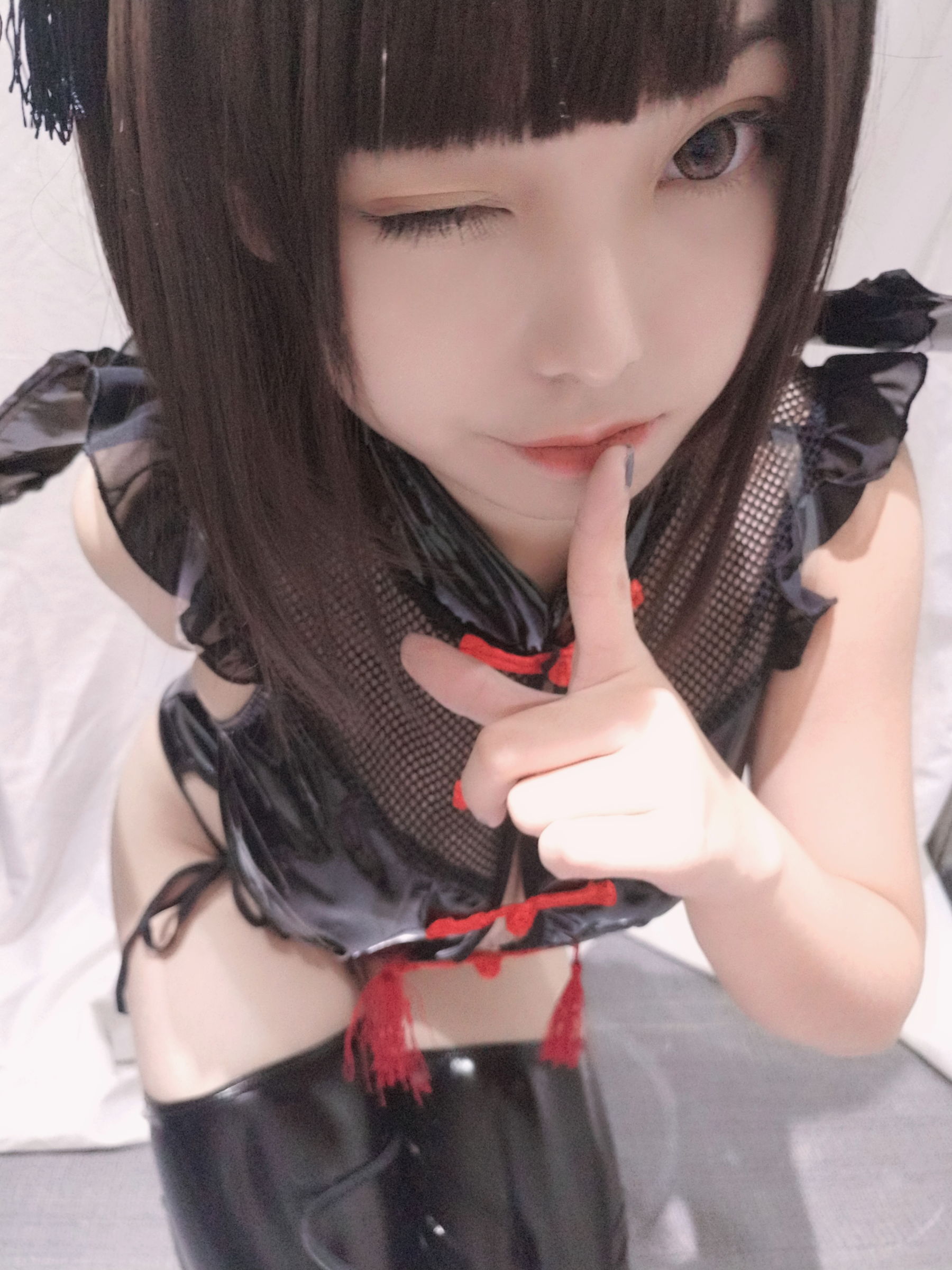 图片[1] - 蜜汁猫裘 - 小恶魔自拍 [28P] - 机器猫次元 - 机器猫次元