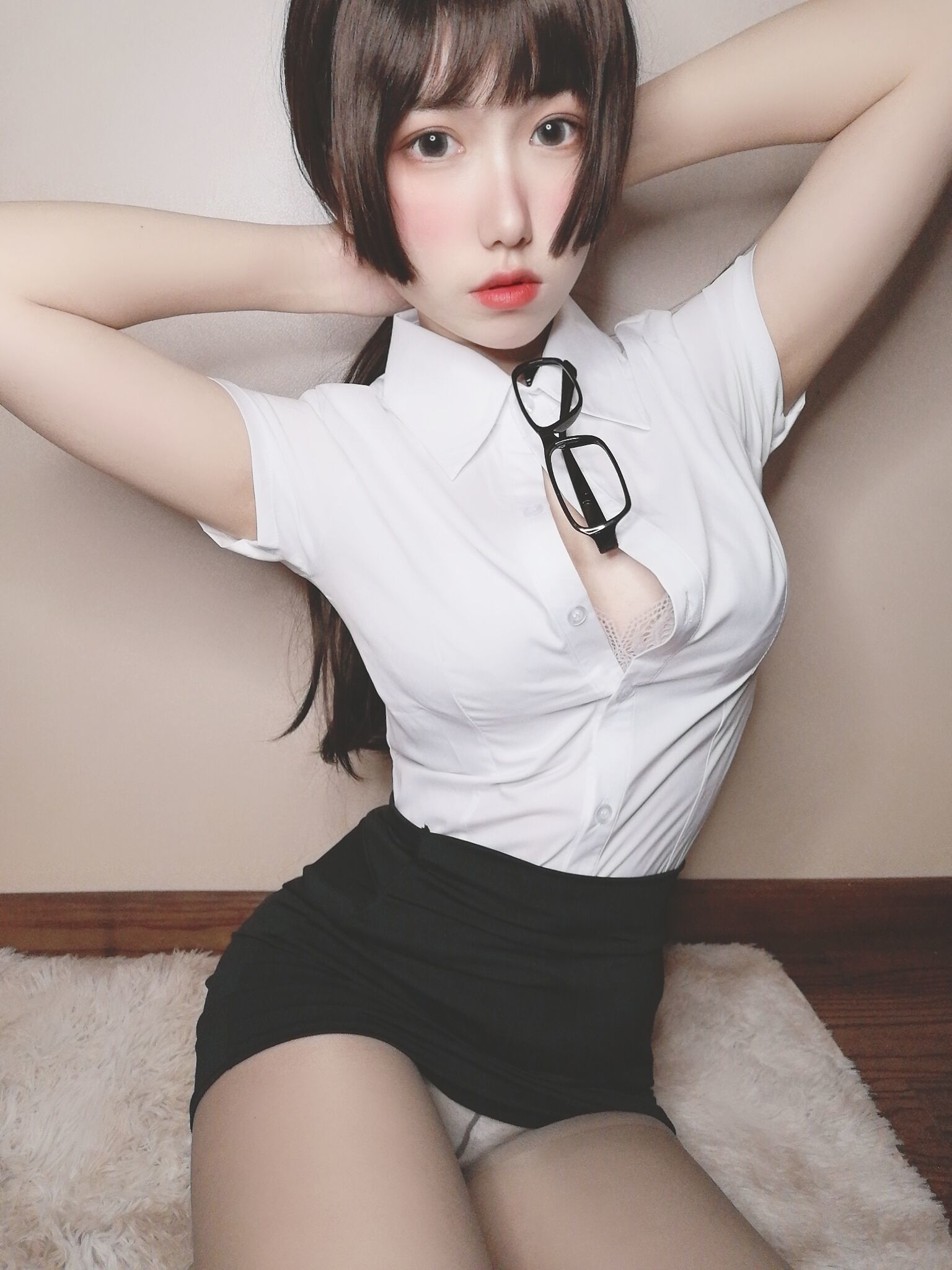 图片[1] - 柚子猫 - 醉酒小秘书 [52P] - 机器猫次元 - 机器猫次元