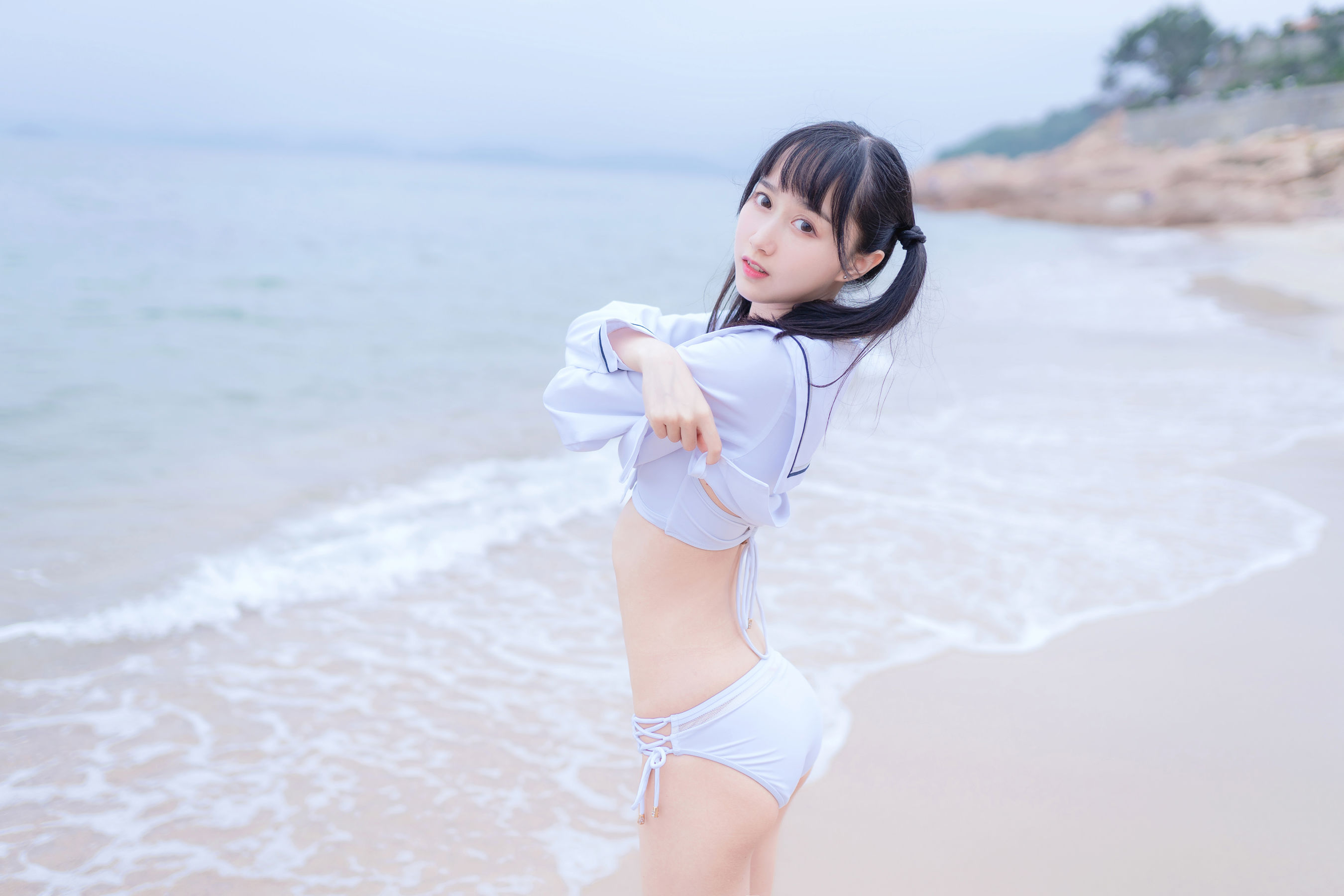 图片[2] - 木绵绵OwO 海边白色比基尼 [30P] - 机器猫次元 - 机器猫次元