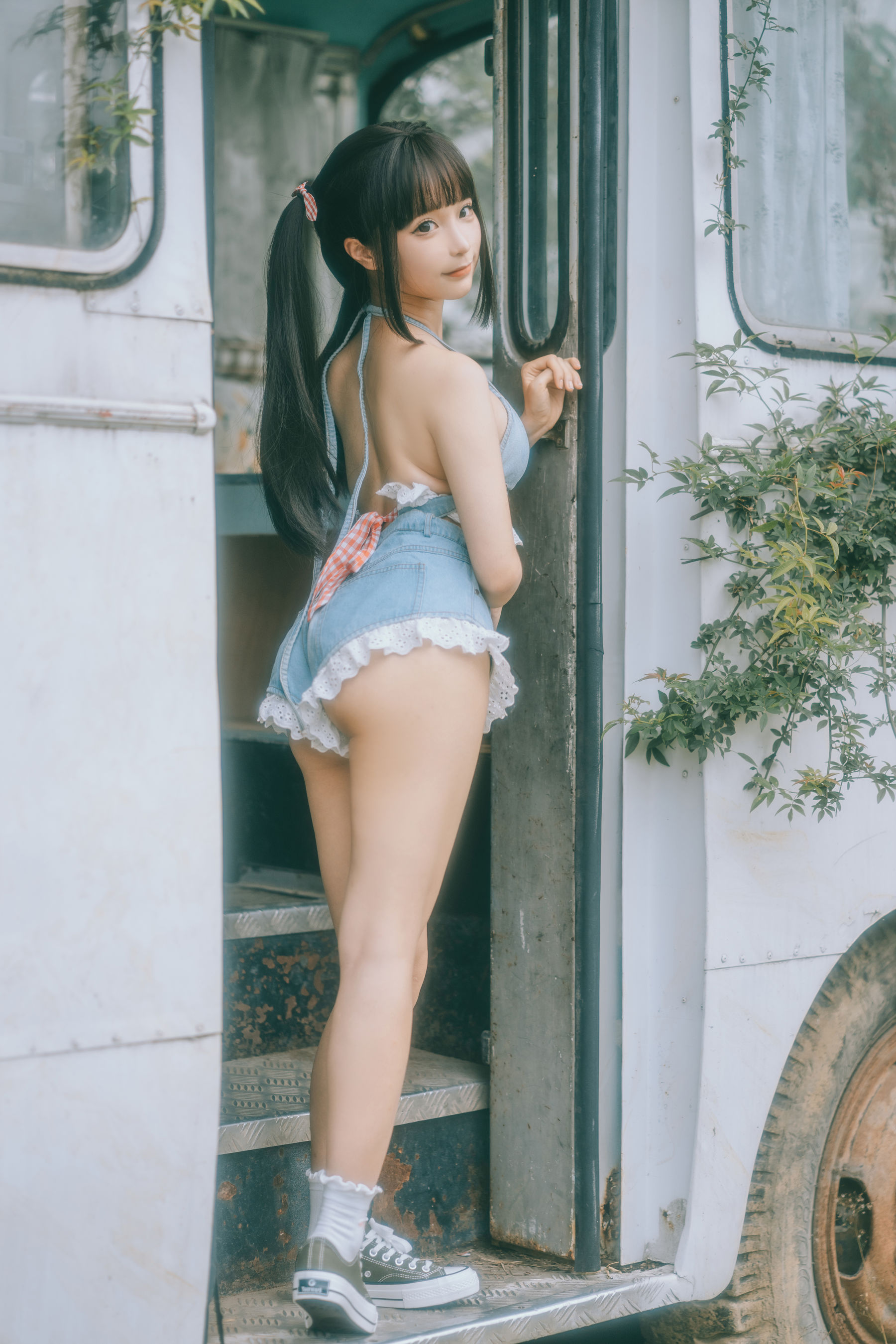 图片[1] - 蠢沫沫 - 大巴房车 [130P] - 机器猫次元 - 机器猫次元