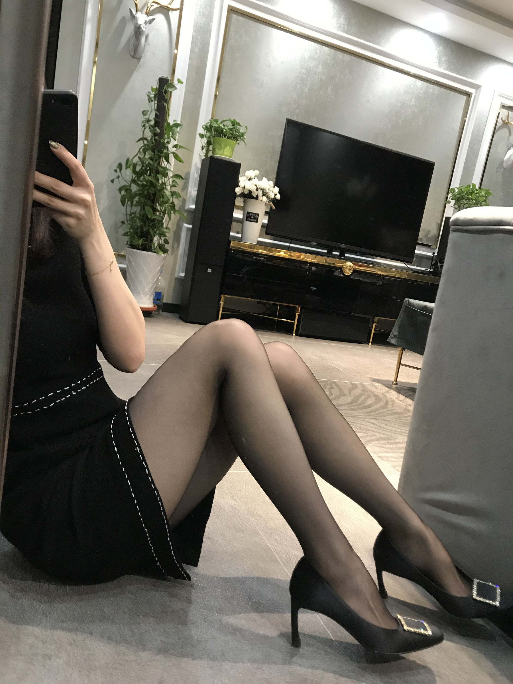 图片[8] - 麋鹿_Monroe 2020.04.06 难掩性感 [19P] - 机器猫次元 - 机器猫次元
