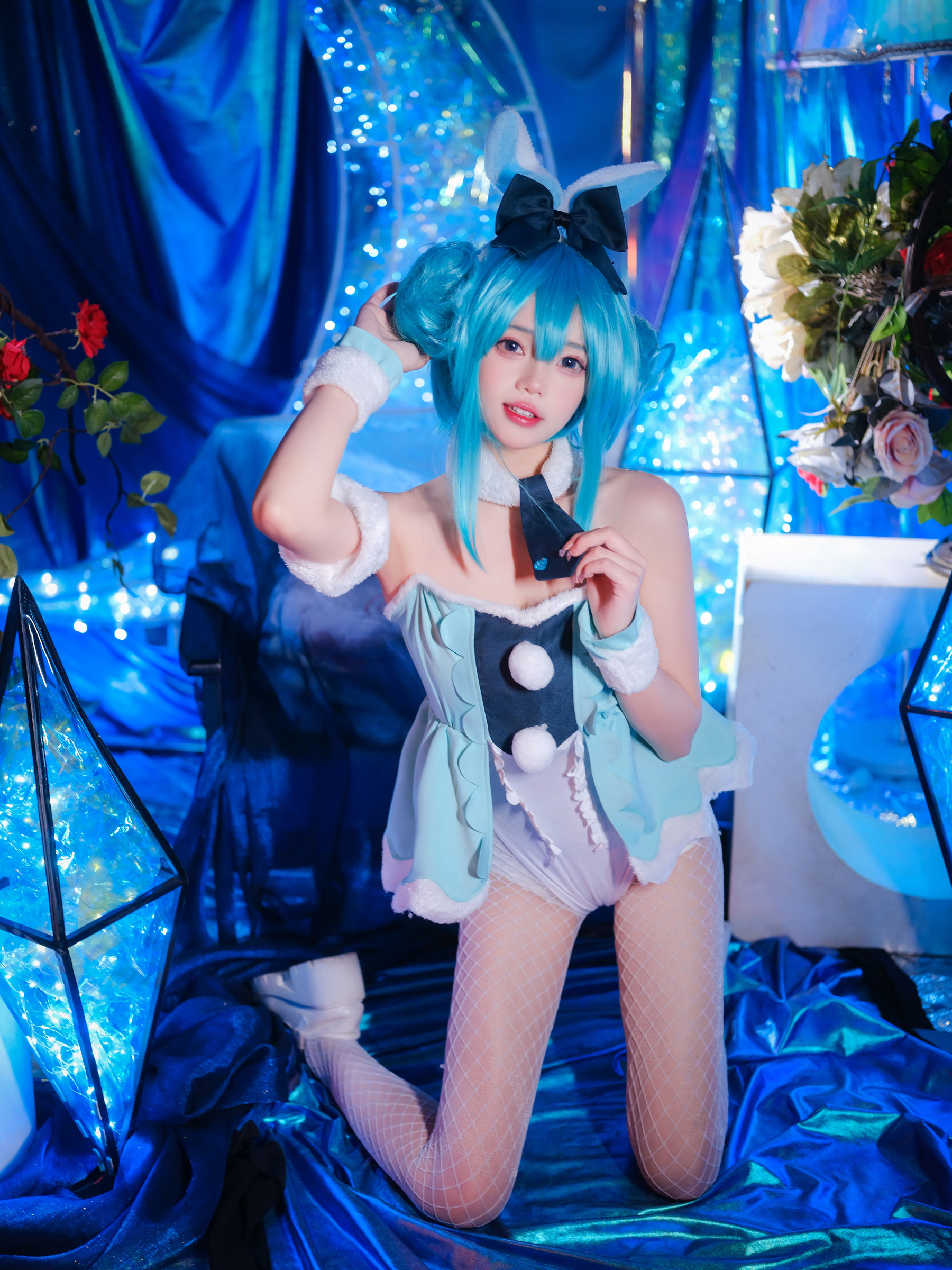 图片[1] - 咬一口兔娘 - MIKU初音未来兔女郎 [12P] - 机器猫次元 - 机器猫次元