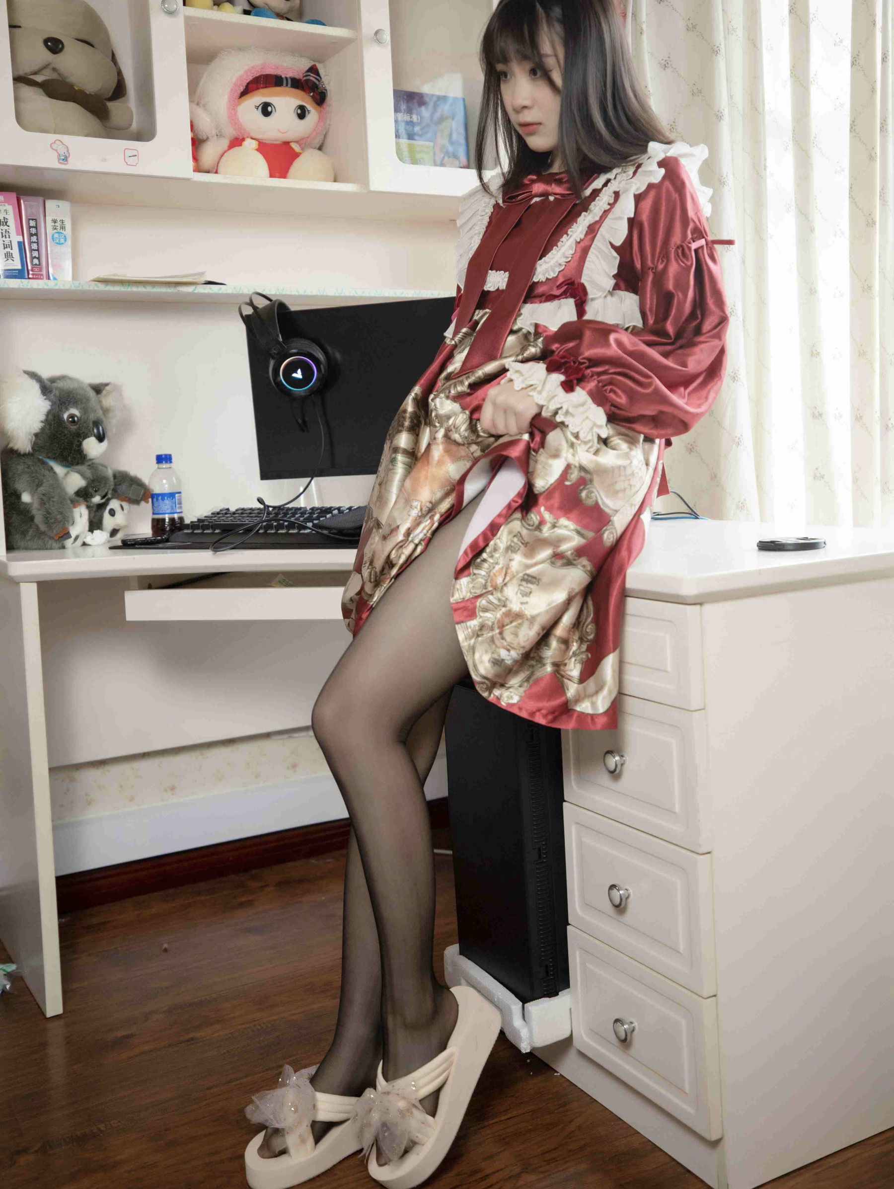 图片[4] - 幻琪琪 - 红色Lolita 黑丝 [47P] - 机器猫次元 - 机器猫次元