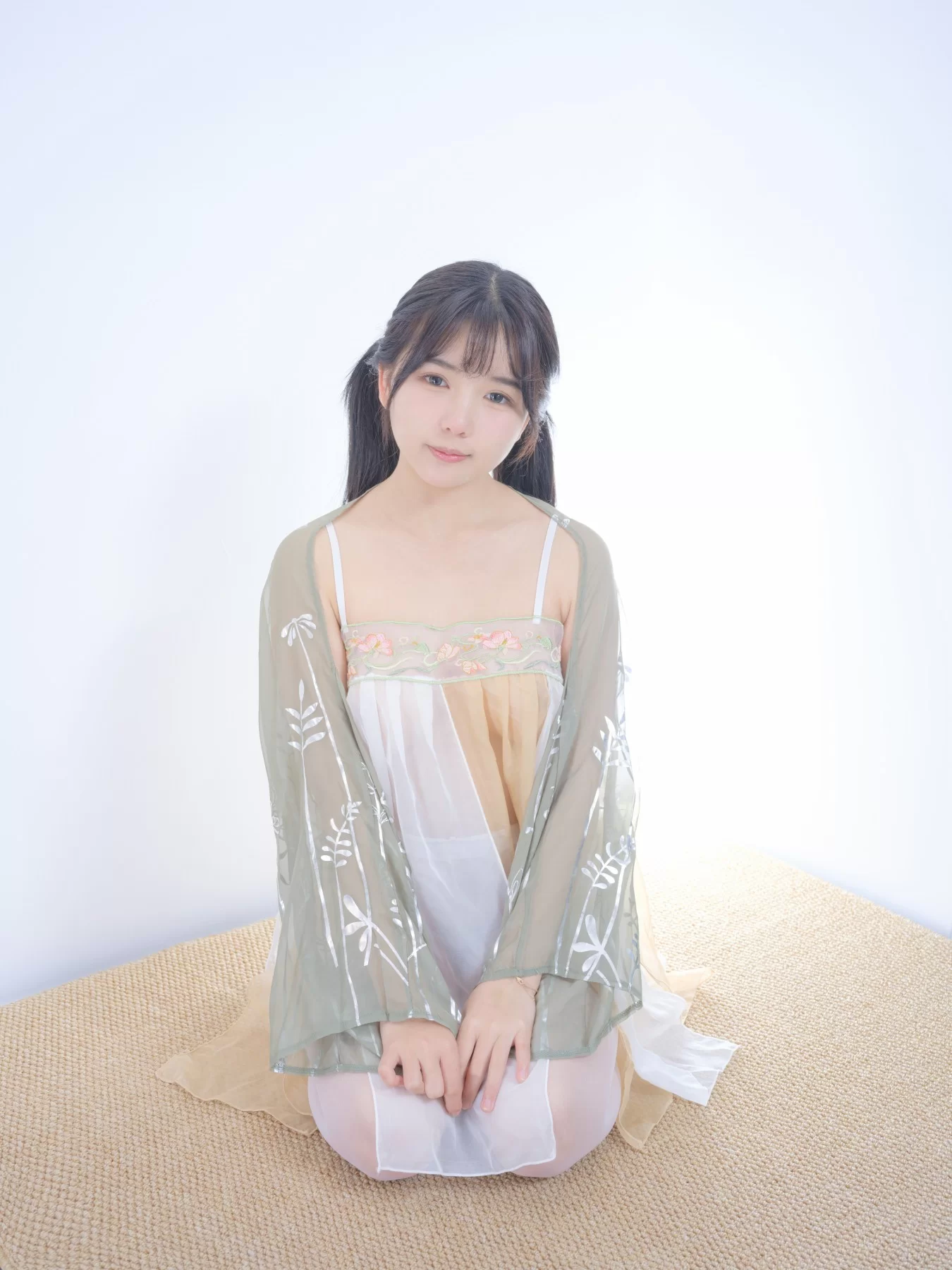 图片[1] - 森萝财团-内部 晴涩系列-16E [78P] - 机器猫次元 - 机器猫次元