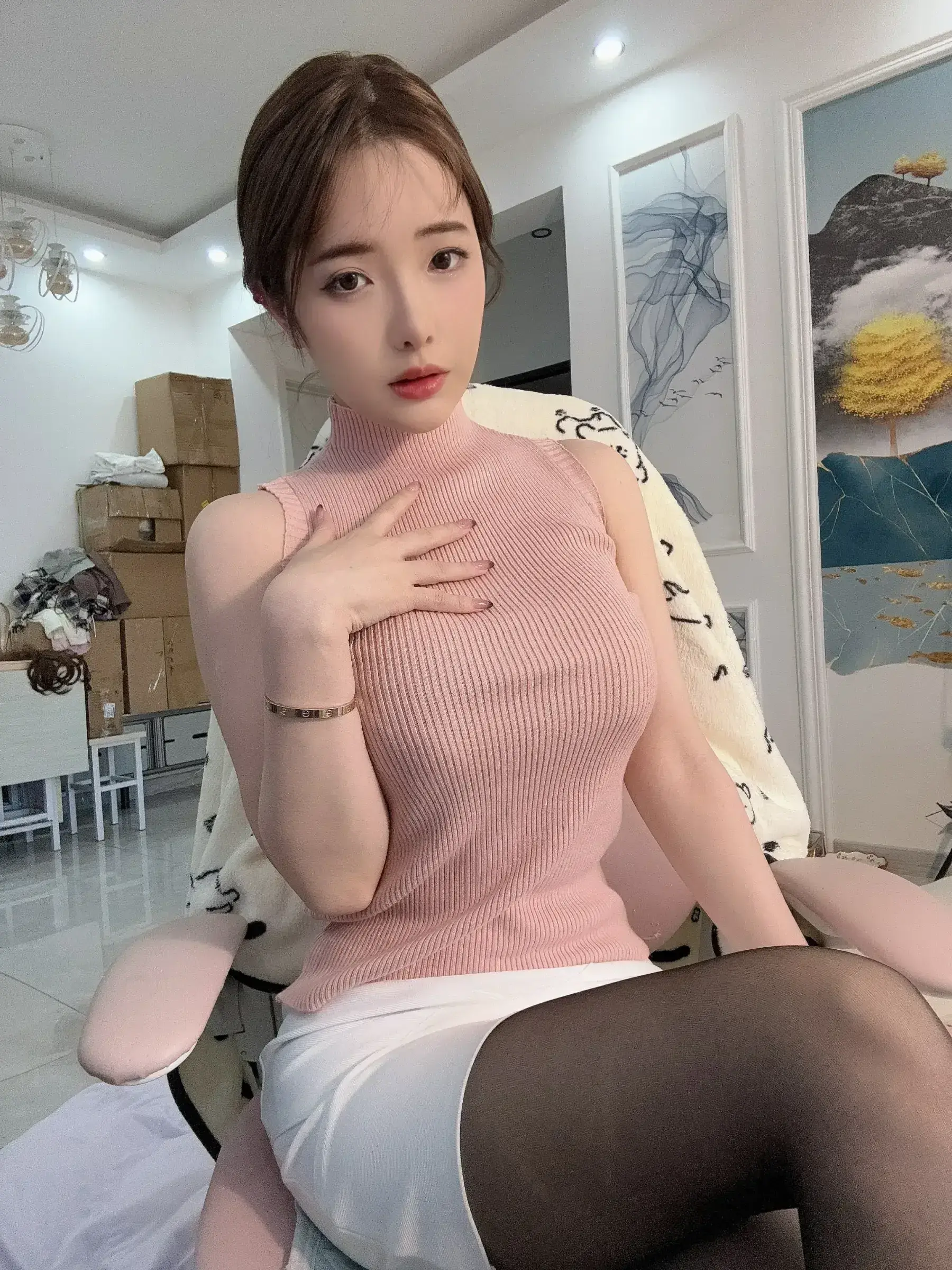 图片[1] - 雯妹不讲道理 - 520女友本-黑丝背心包臀裙 [31P] - 机器猫次元 - 机器猫次元