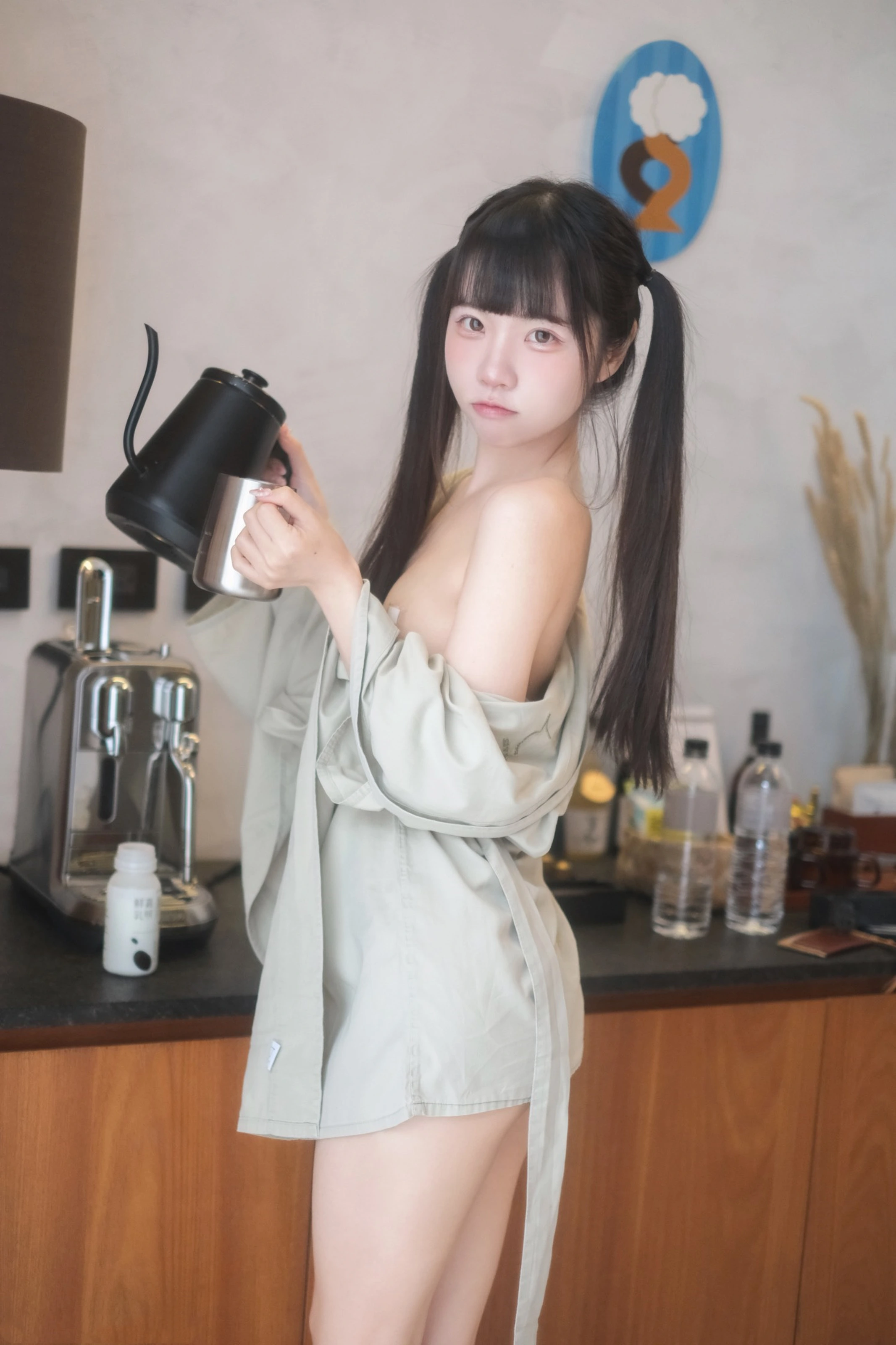 图片[4] - 可可小白兔 - 在陽台做壞事的小兔兔 [68P] - 机器猫次元 - 机器猫次元