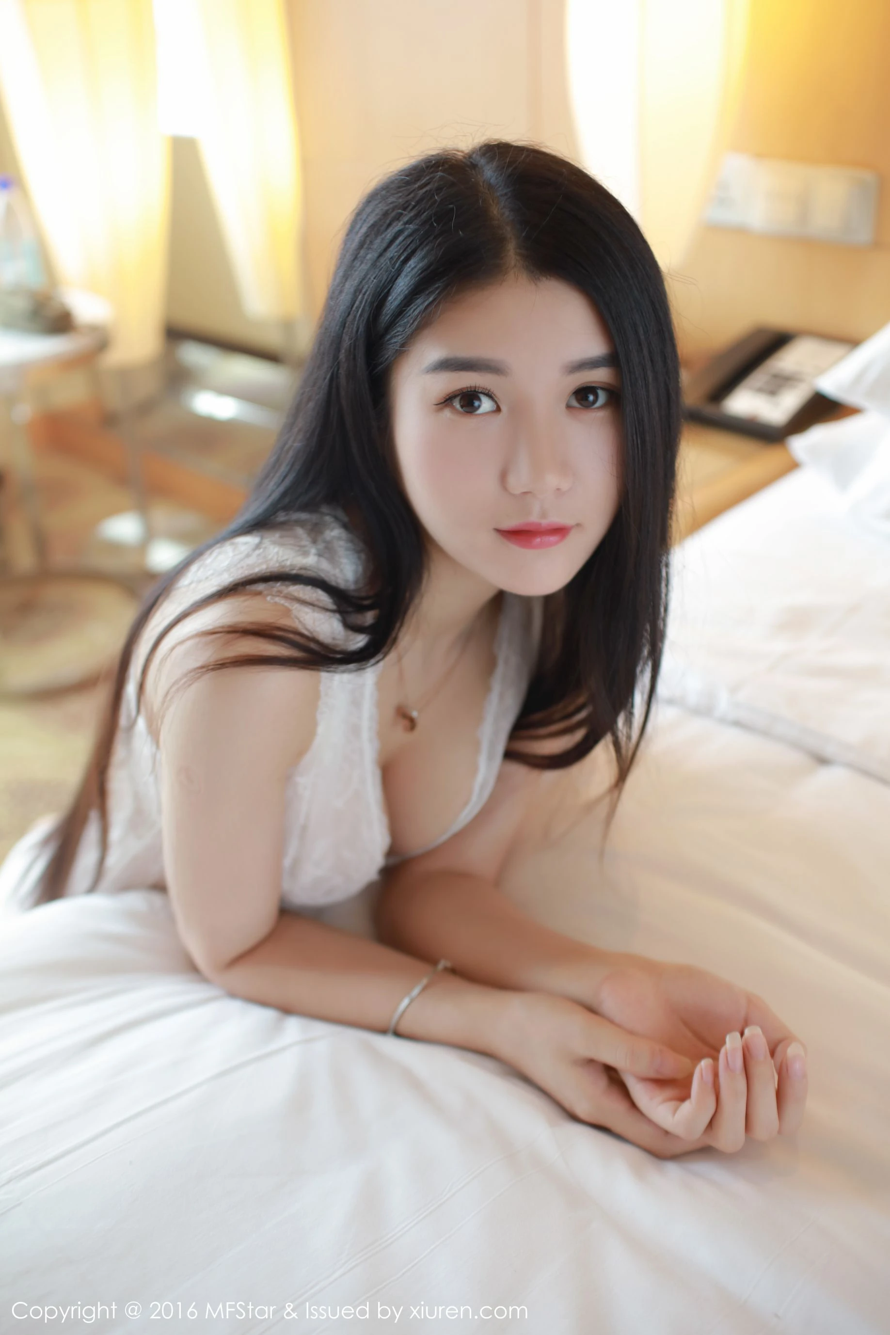 图片[1] - 王梓童Doirs《气质独特，肌肤胜雪，杨柳细腰的美女模特》 模范学院 Vol.062 - 机器猫次元 - 机器猫次元