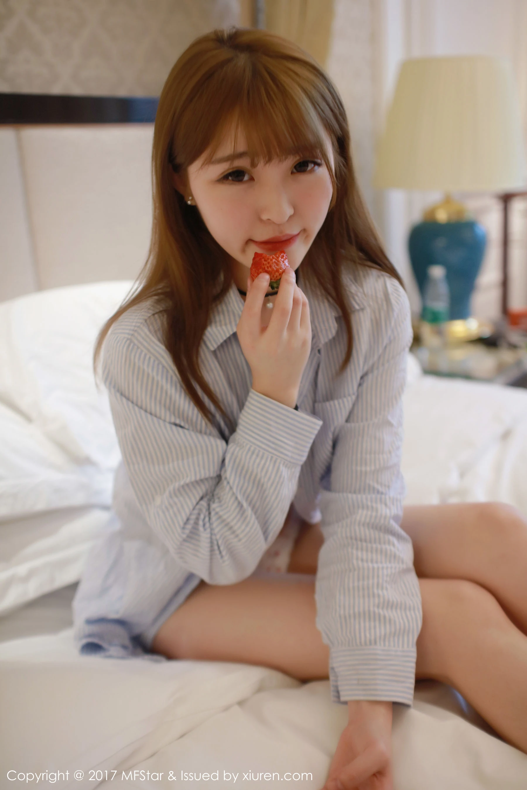 图片[5] - 伊小七MoMo《草莓内裤+衬衫系列》 模范学院 Vol.096 - 机器猫次元 - 机器猫次元