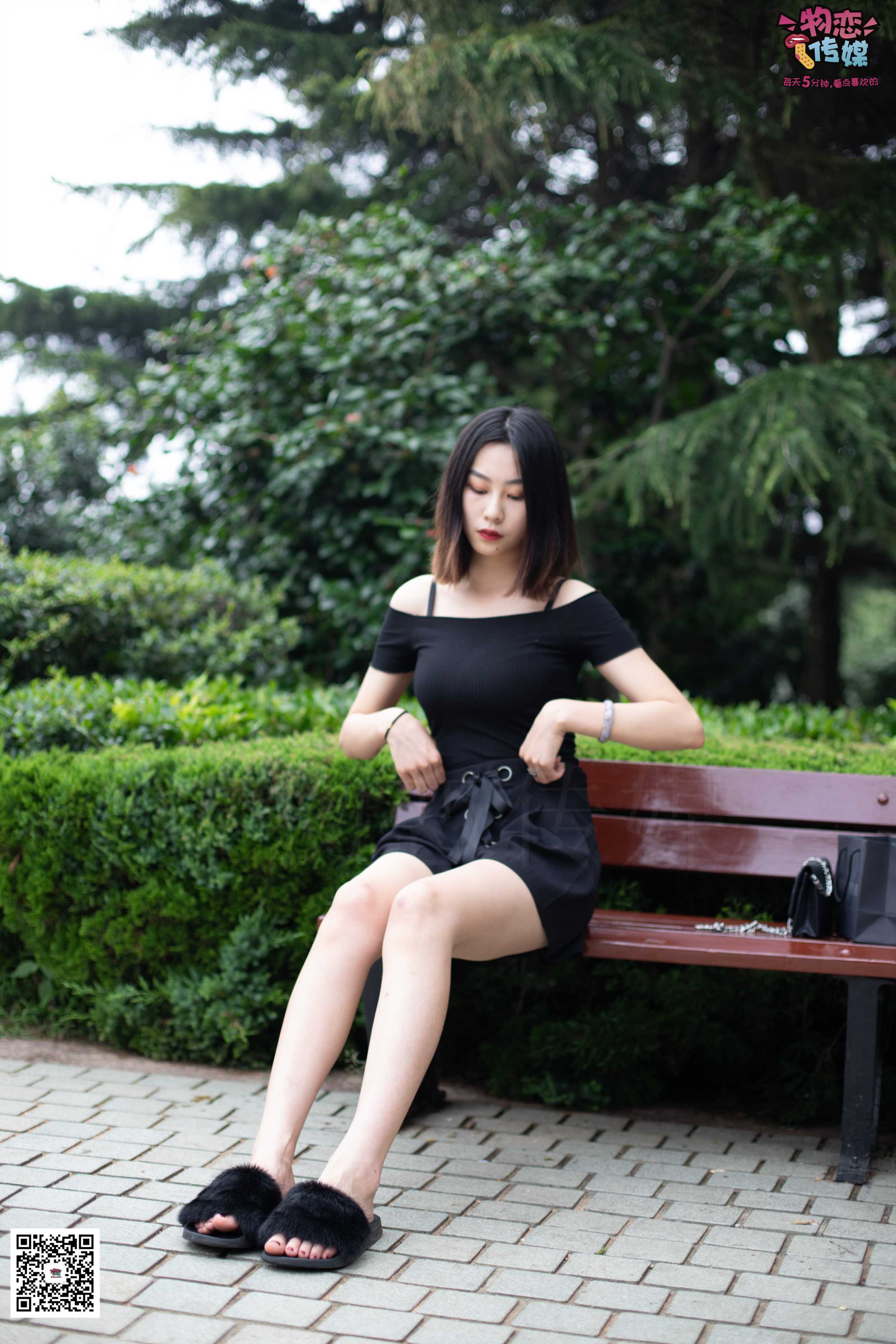 图片[2] - 物恋传媒 No.030 剑眉星目,烈焰红唇,御姐范美女与可爱棉袜 [189P+1V1.92GB] - 机器猫次元 - 机器猫次元