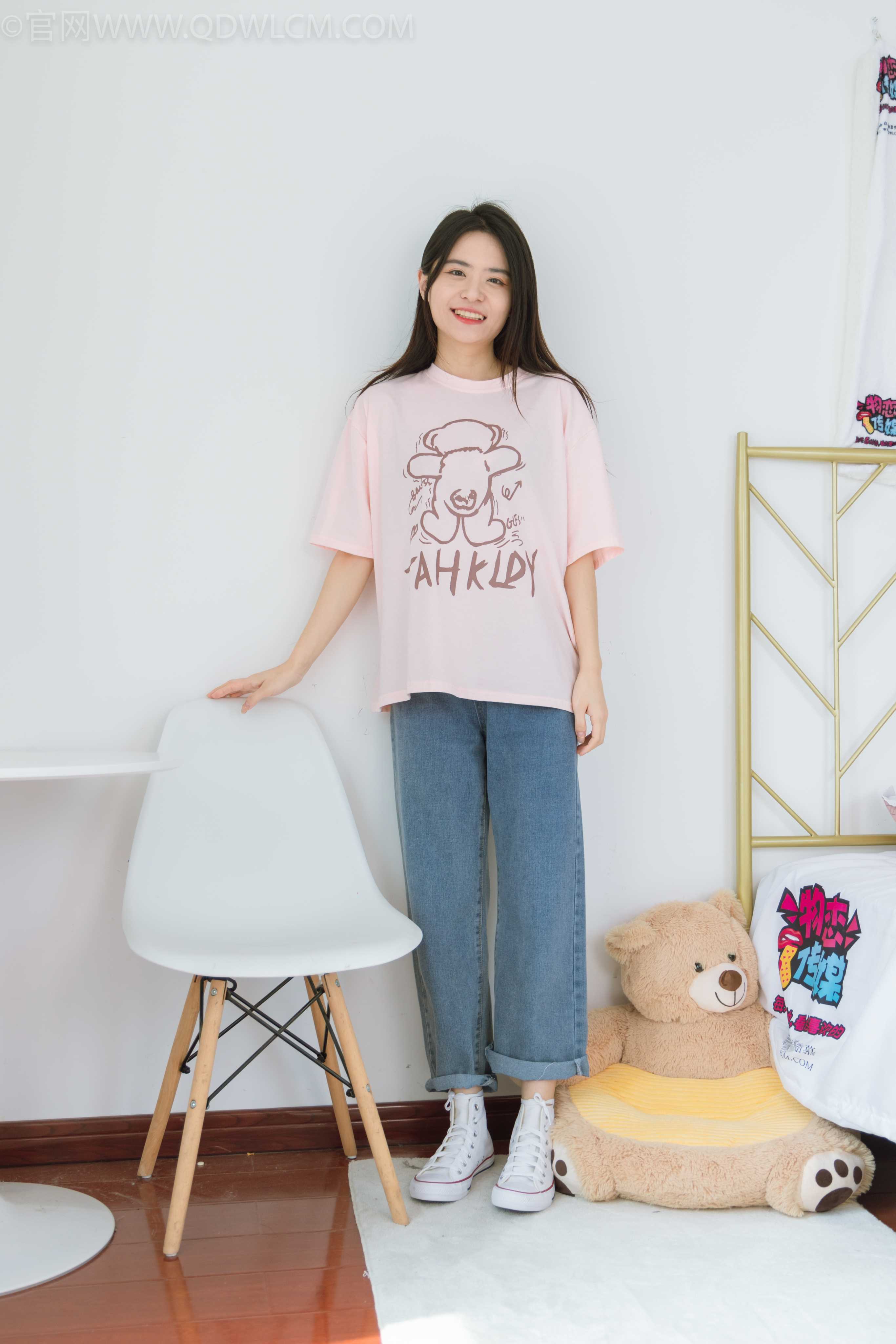图片[1] - 物恋传媒 NO.1185 然然-匡威帆布鞋白色短棉袜 [150+1V／3.99GB] - 机器猫次元 - 机器猫次元