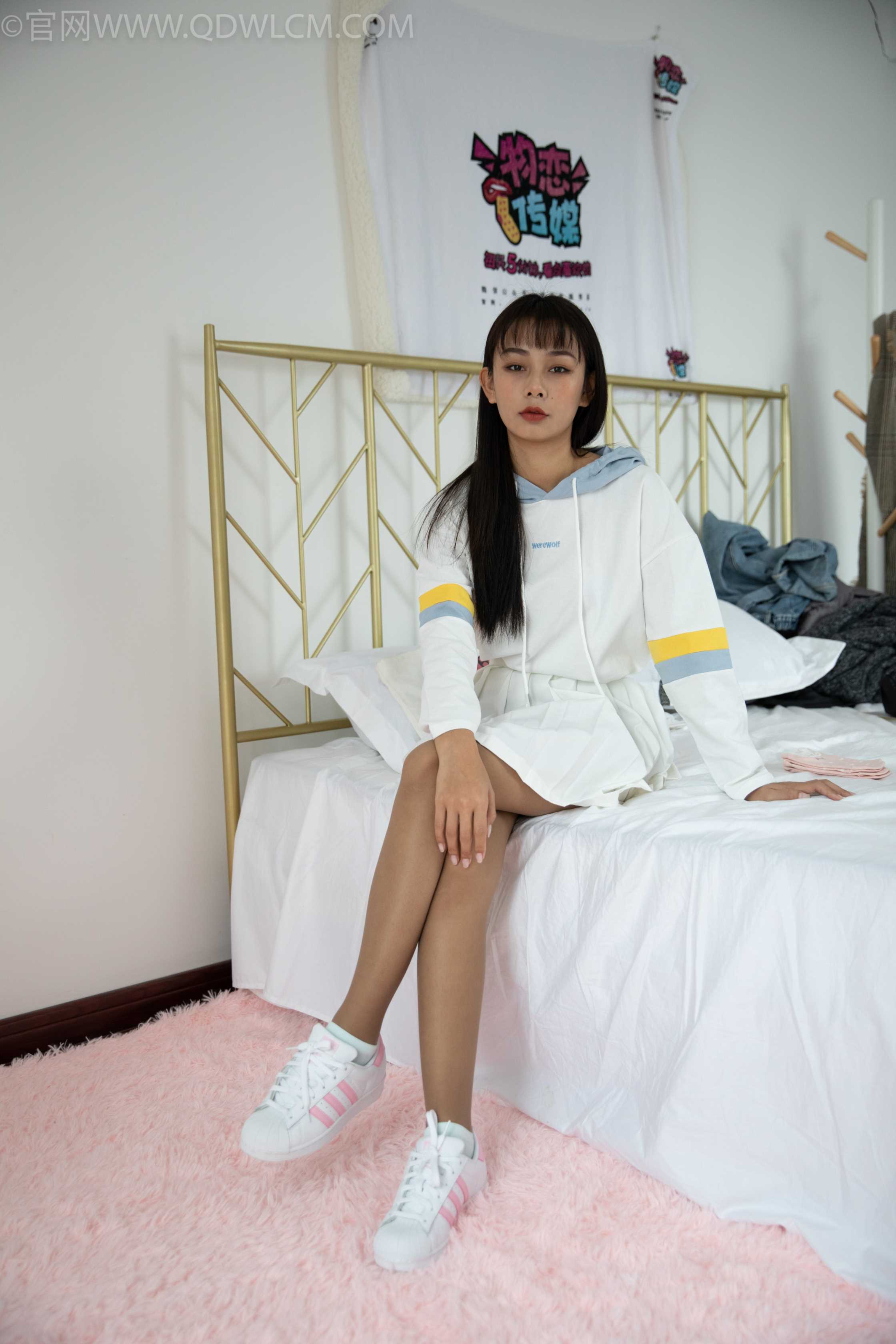 图片[1] - 物恋传媒 NO.1277 岚岚-彩色心情 [159P+1V／4.36G] - 机器猫次元 - 机器猫次元