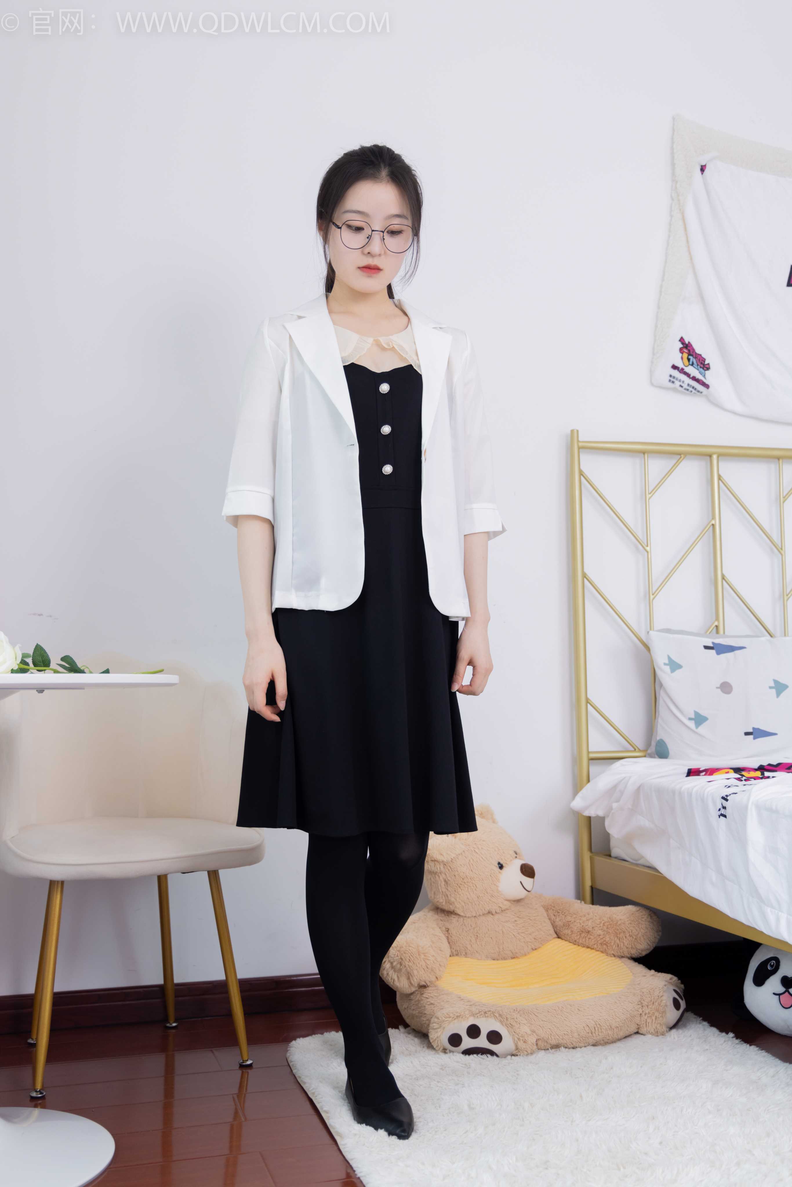 图片[4] - 物恋传媒 NO.1640 青柠-木叶落秋声 [154P-1V-3.58G] - 机器猫次元 - 机器猫次元