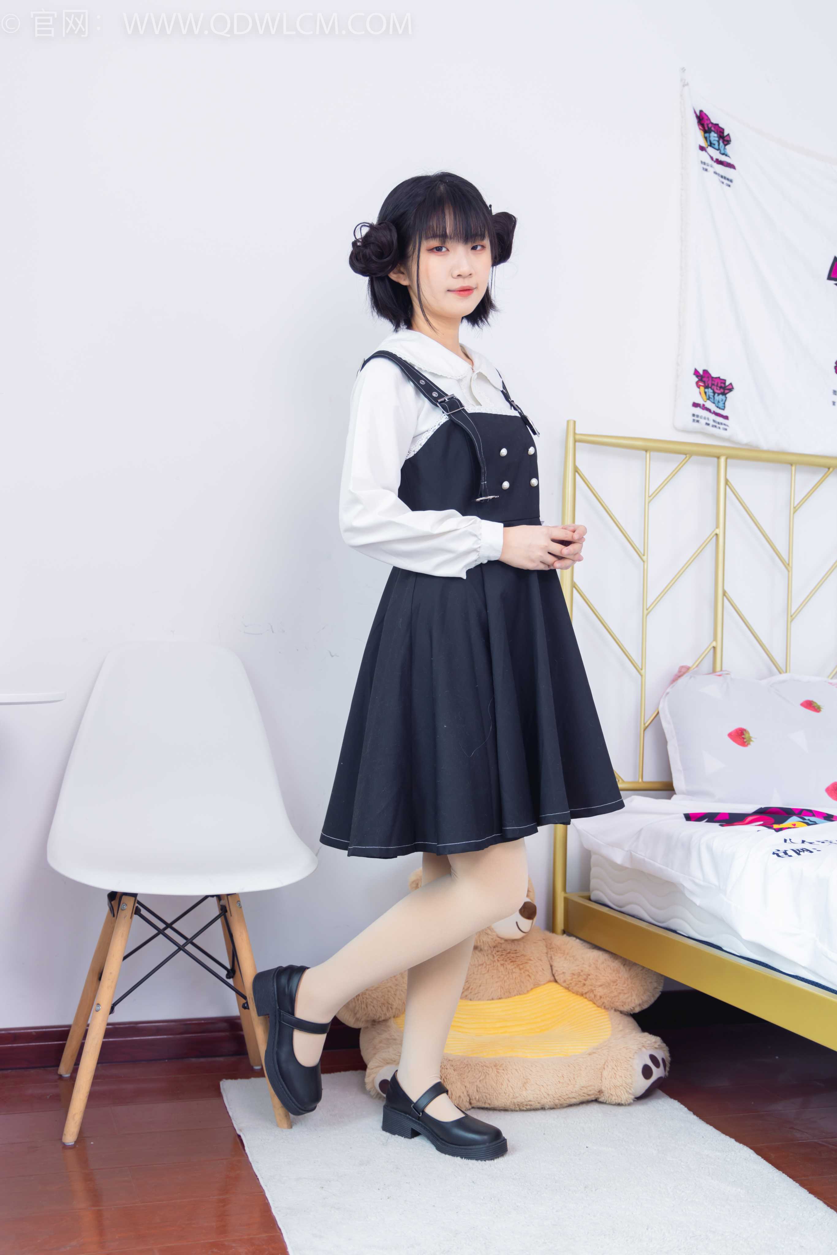 图片[1] - 物恋传媒 NO.1799 暗月-爱笑的眼睛 [150P-1V-3.34G] - 机器猫次元 - 机器猫次元