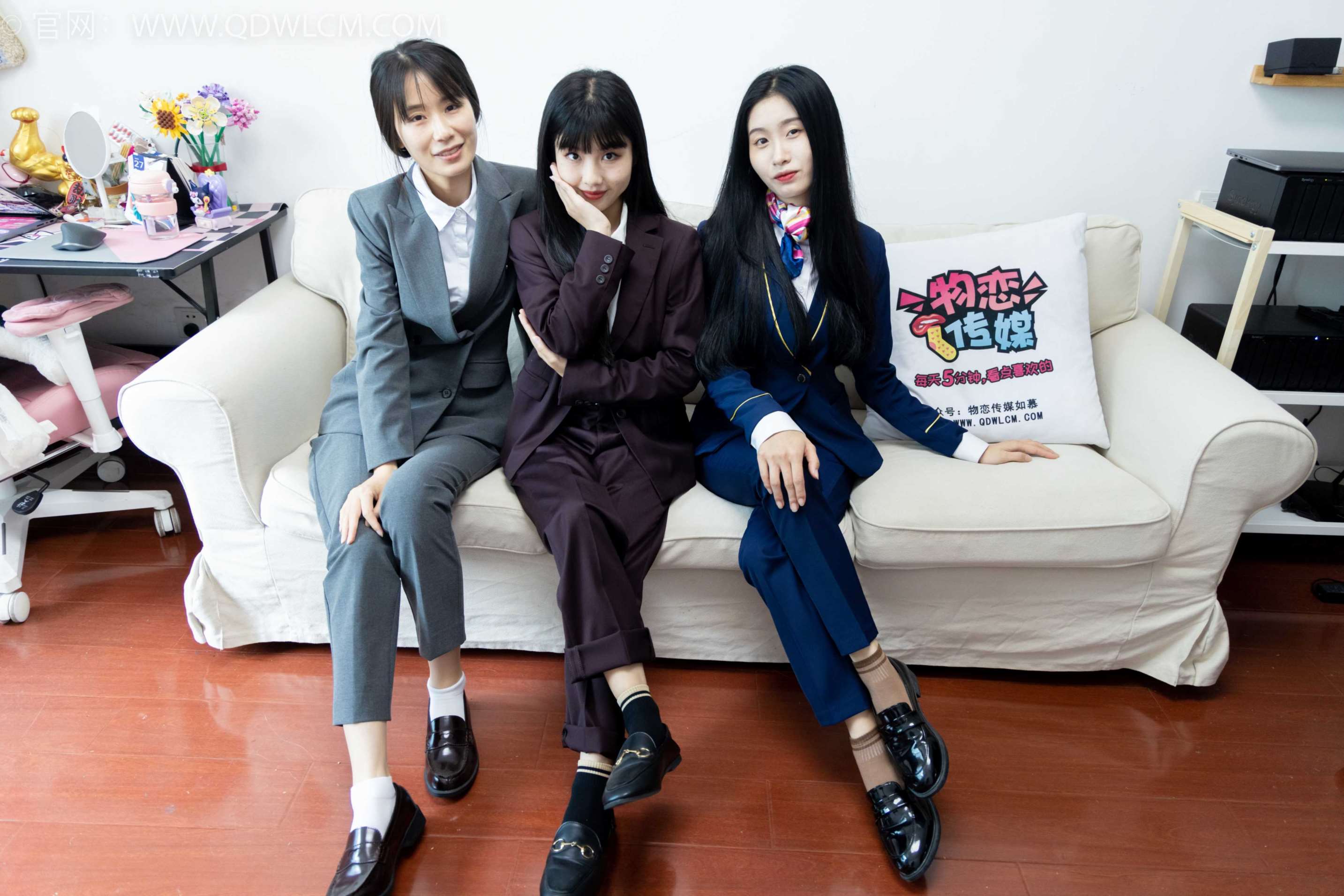图片[1] - 物恋传媒 NO.2074 菜菜&米米&绒绒-我们的秘密 [178P] - 机器猫次元 - 机器猫次元