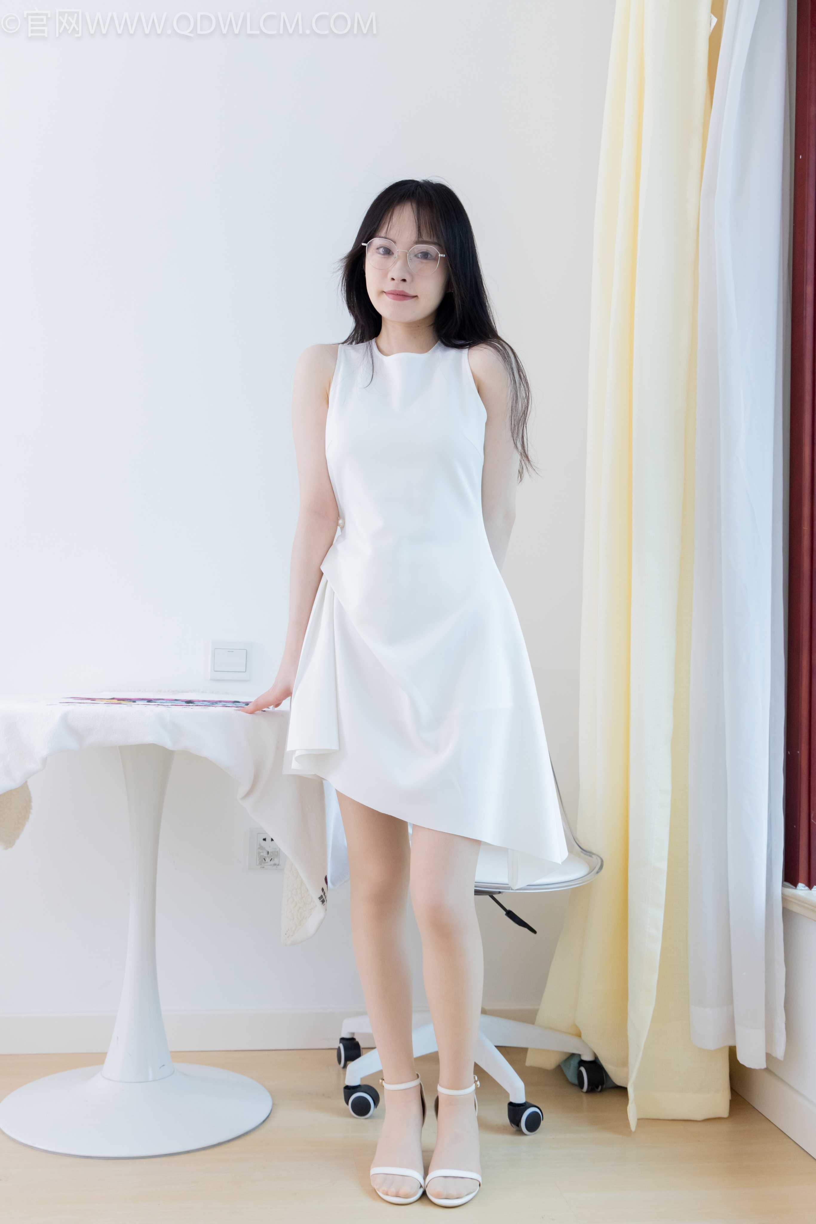图片[1] - 物恋传媒 NO.2103 小酒-优雅不过时 [151P] - 机器猫次元 - 机器猫次元