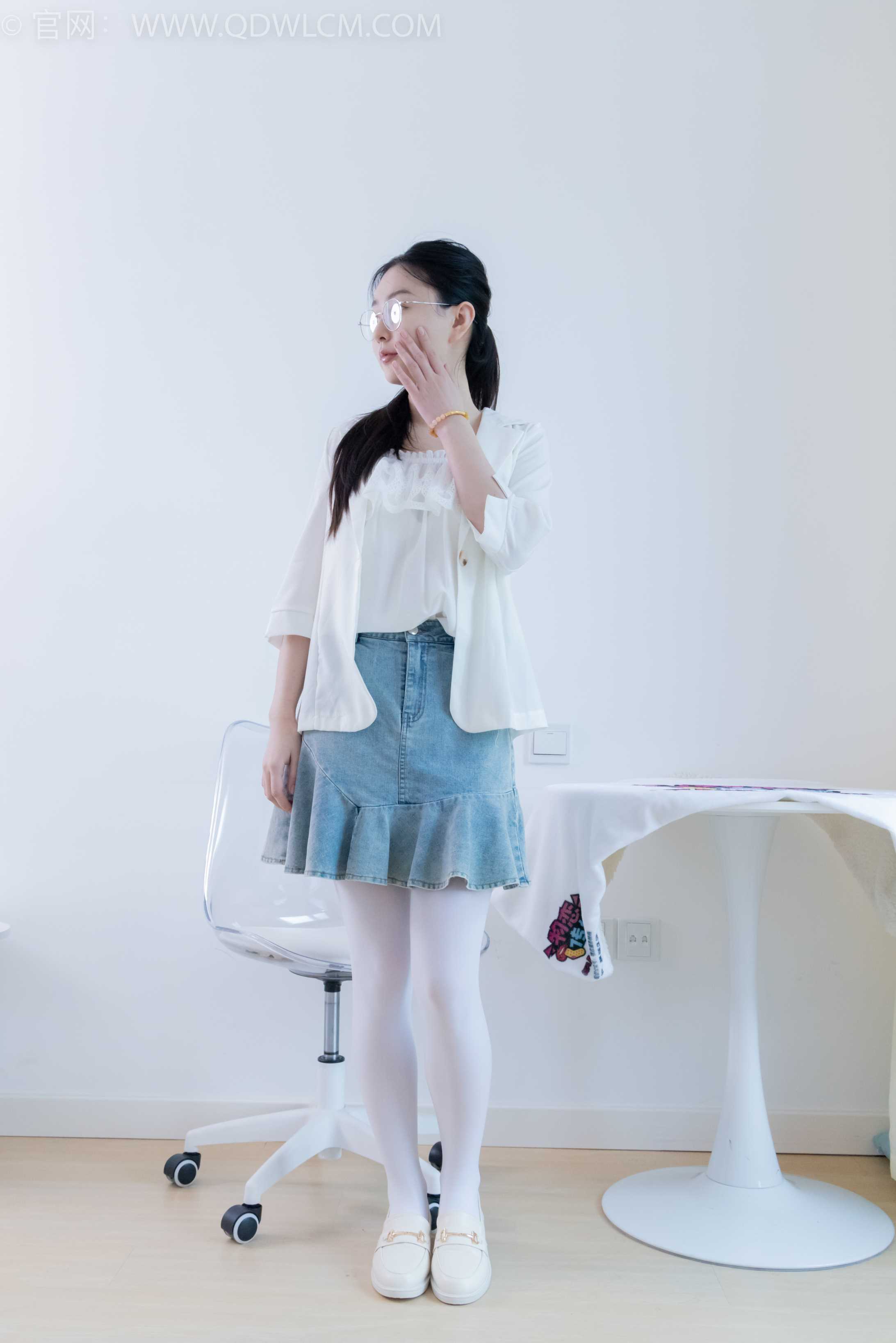 图片[5] - 物恋传媒 NO.2246 美兔-皮鞋、皮筋绑脚老头乐挠脚剧情[151P-1V-4.33G] - 机器猫次元 - 机器猫次元