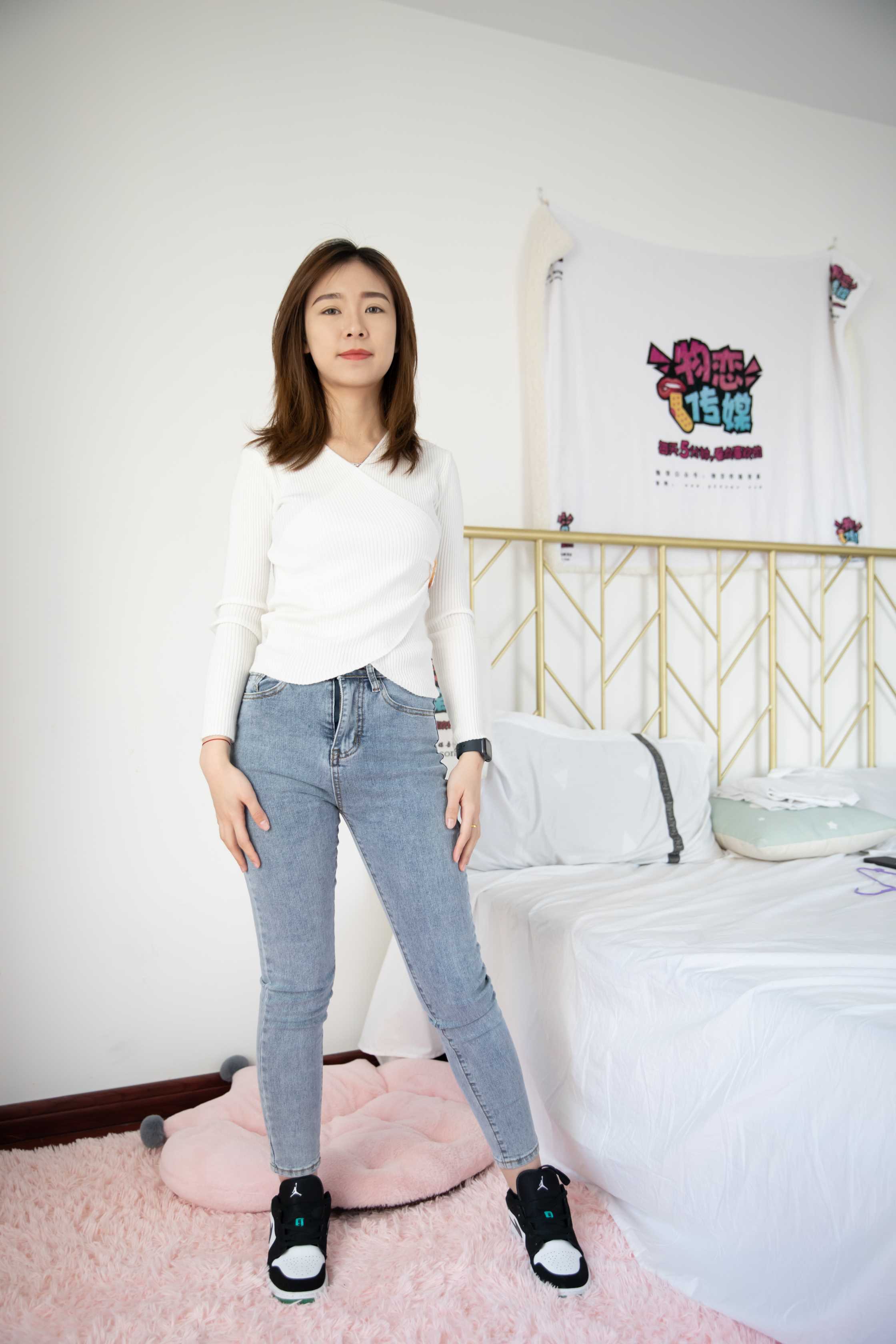 图片[1] - 物恋传媒 NO.830 婷婷-风雨旧时光 [187P+1V／5.10GB] - 机器猫次元 - 机器猫次元