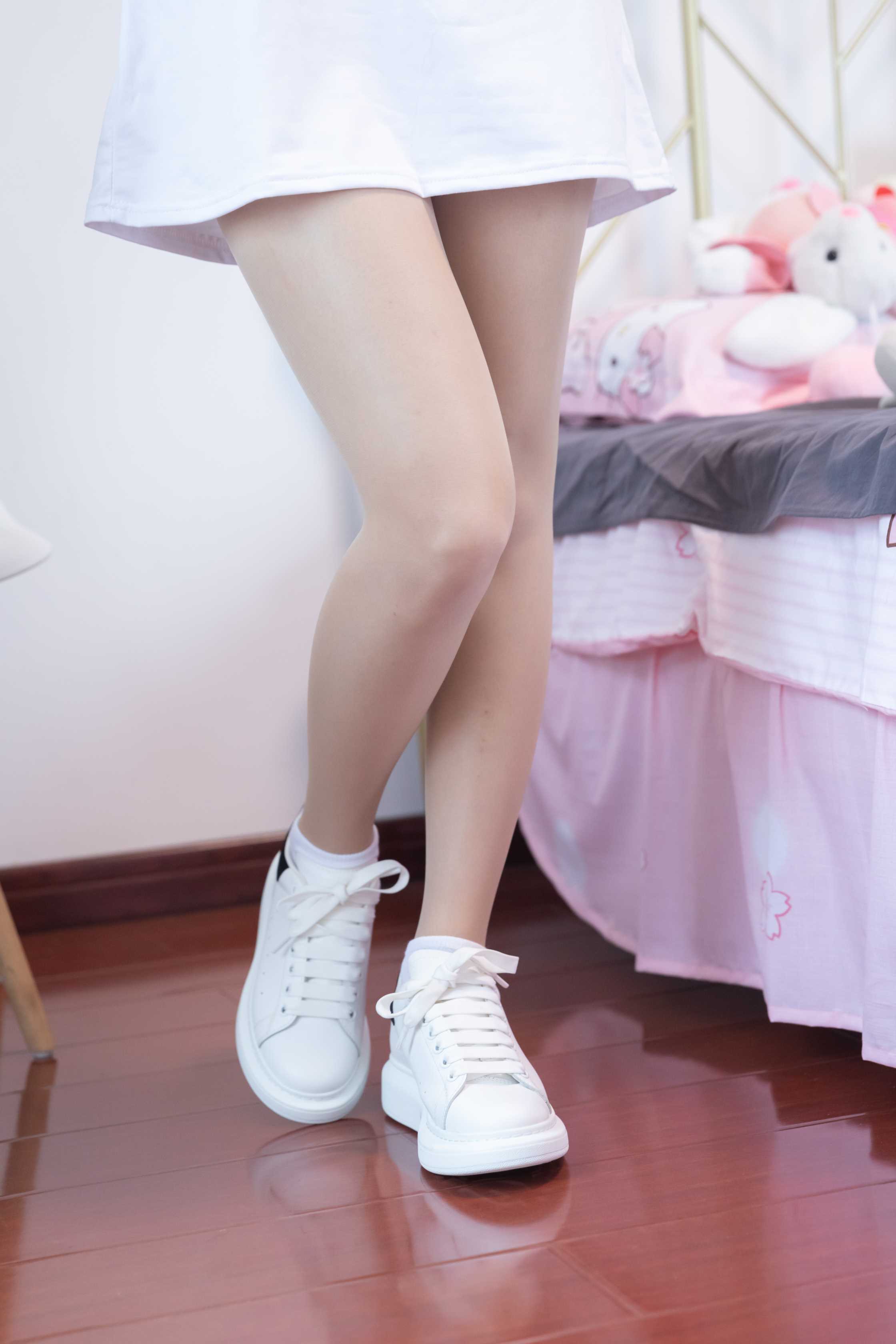 图片[1] - 物恋传媒 NO.902 小竹-月色如歌 [149P+1V／3.42GB] - 机器猫次元 - 机器猫次元