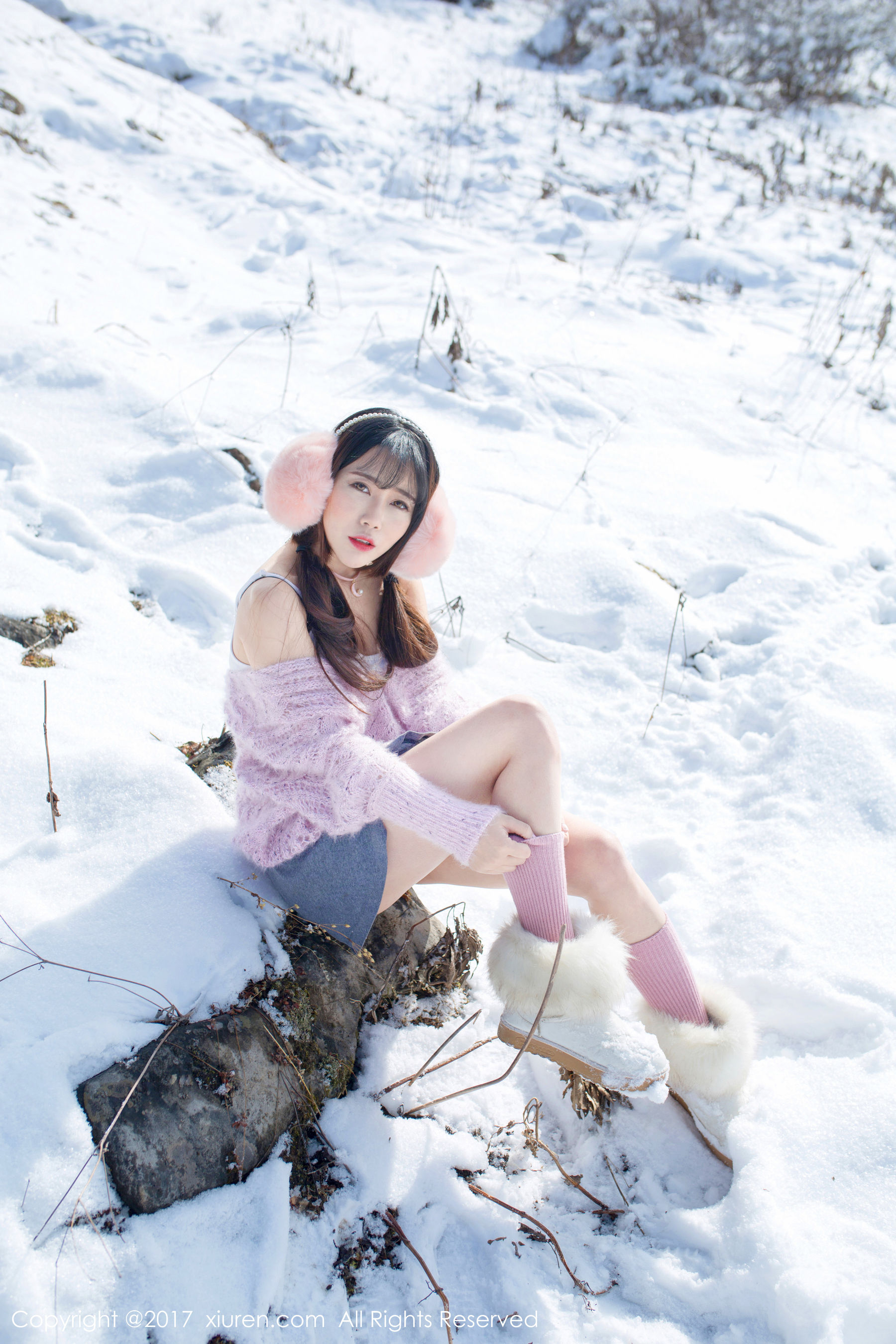 图片[1] - 兜豆靓Youlina《冬天雪地人体摄影》 秀人网XIUREN No.720 - 机器猫次元 - 机器猫次元
