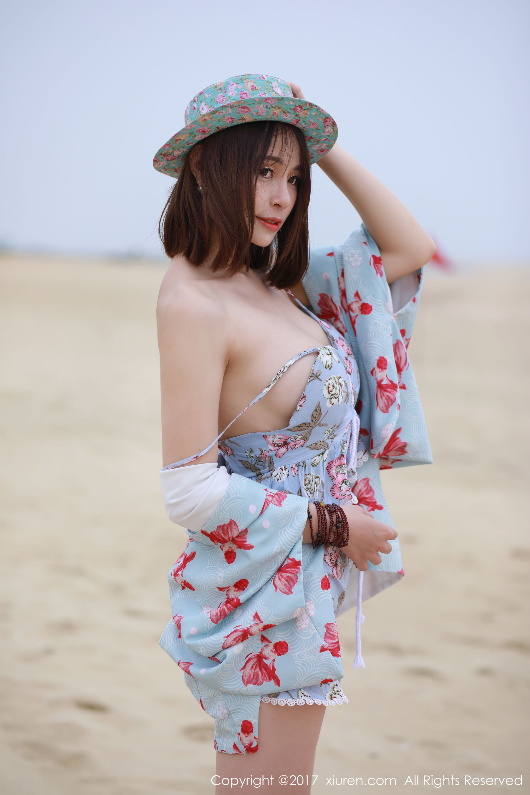 图片[1] - 奈奈Fox《海边沙滩系列》 秀人网XIUREN No.766 - 机器猫次元 - 机器猫次元