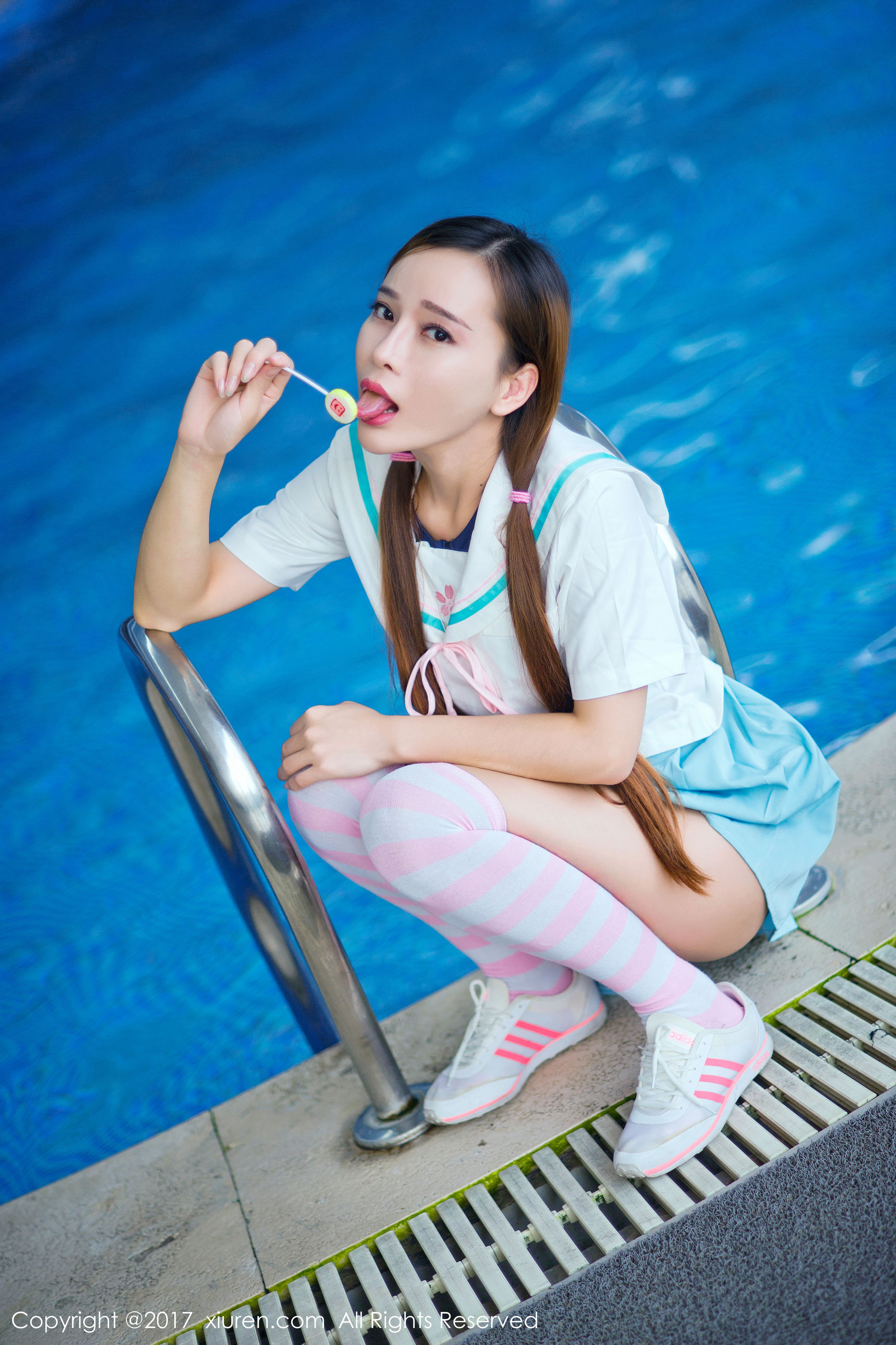 图片[2] - 艾小青《人体泡沫浴+日系学生服泳池棒棒糖》 秀人 NO.866 - 机器猫次元 - 机器猫次元