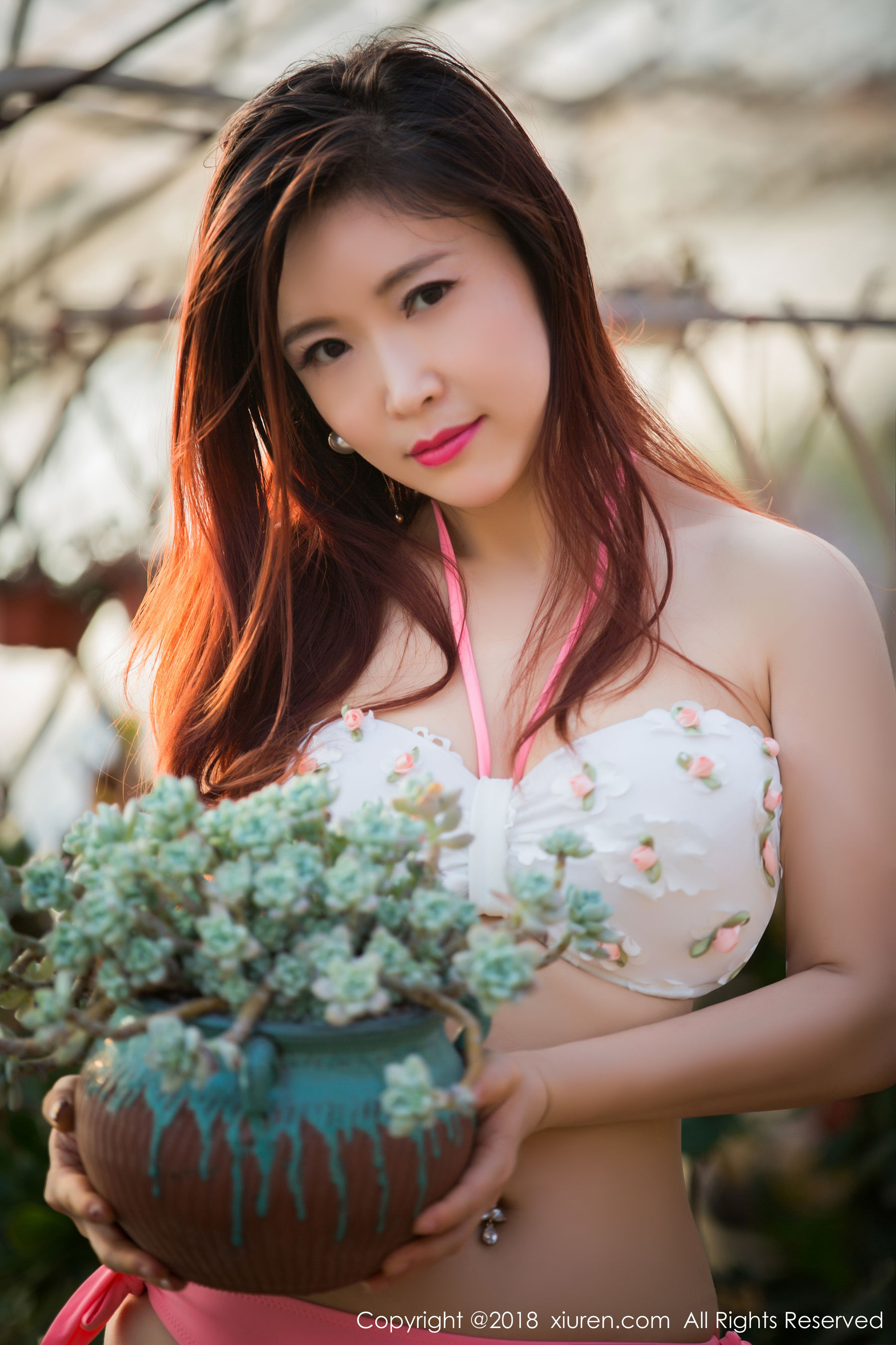 图片[4] - 西希白兔《花房》 秀人 No.924 - 机器猫次元 - 机器猫次元