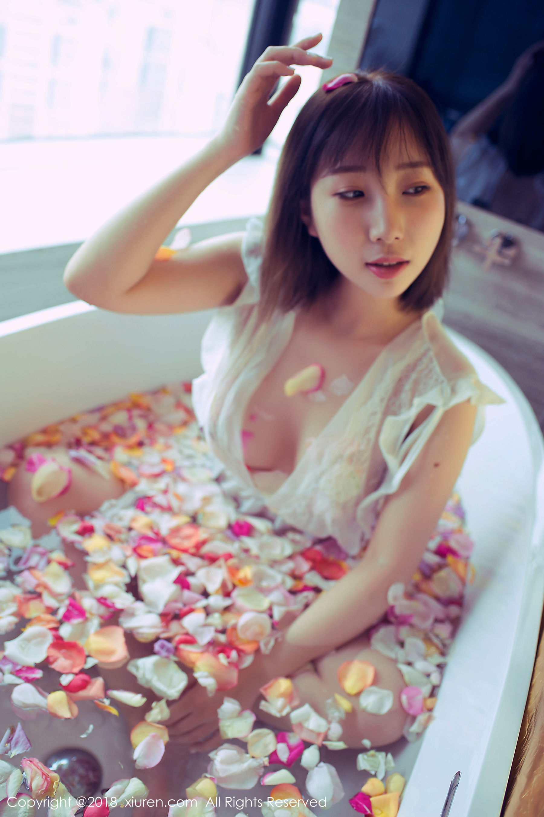 图片[6] - 枝恩《短发百变大美女》 秀人网XIUREN No.981 - 机器猫次元 - 机器猫次元