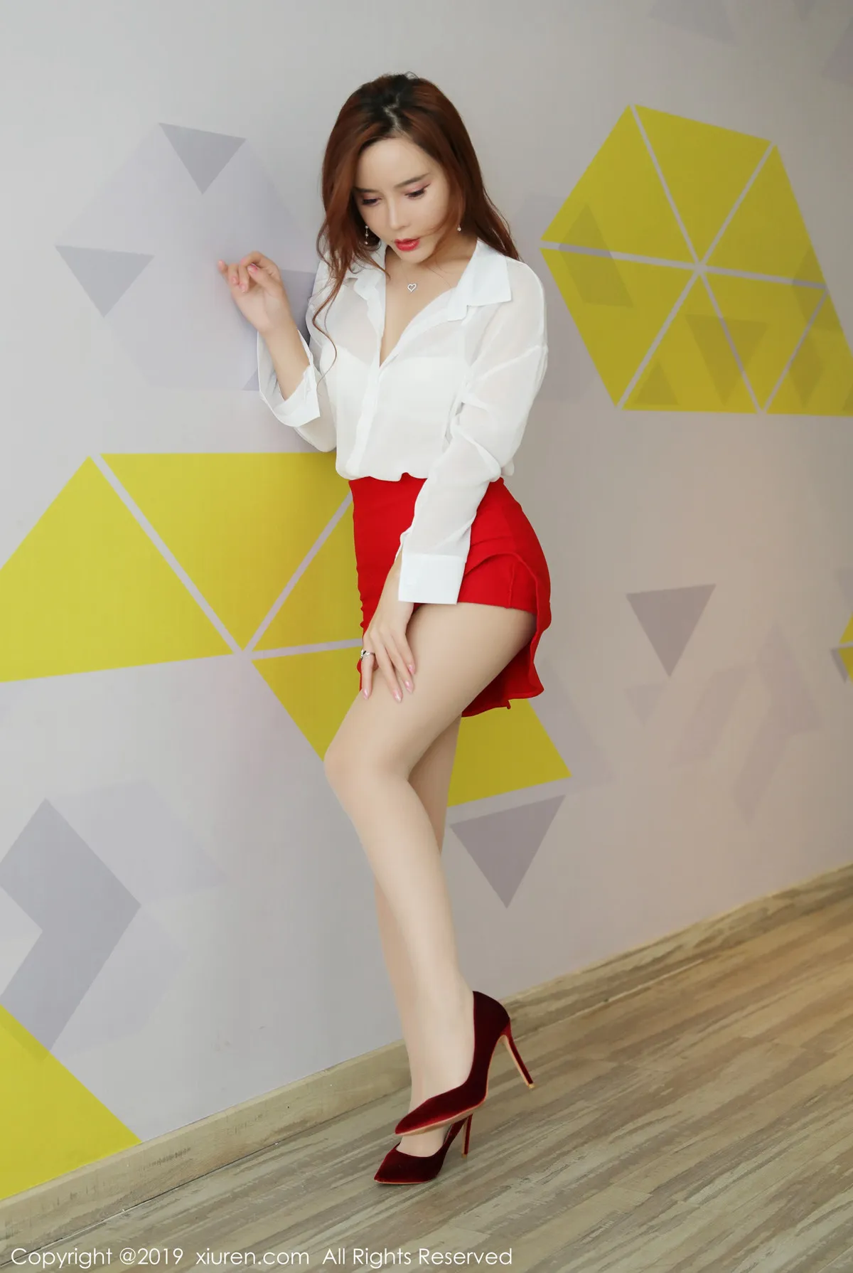 图片[1] - XIUREN秀人网 N0.1879 艾小青 - 机器猫次元 - 机器猫次元
